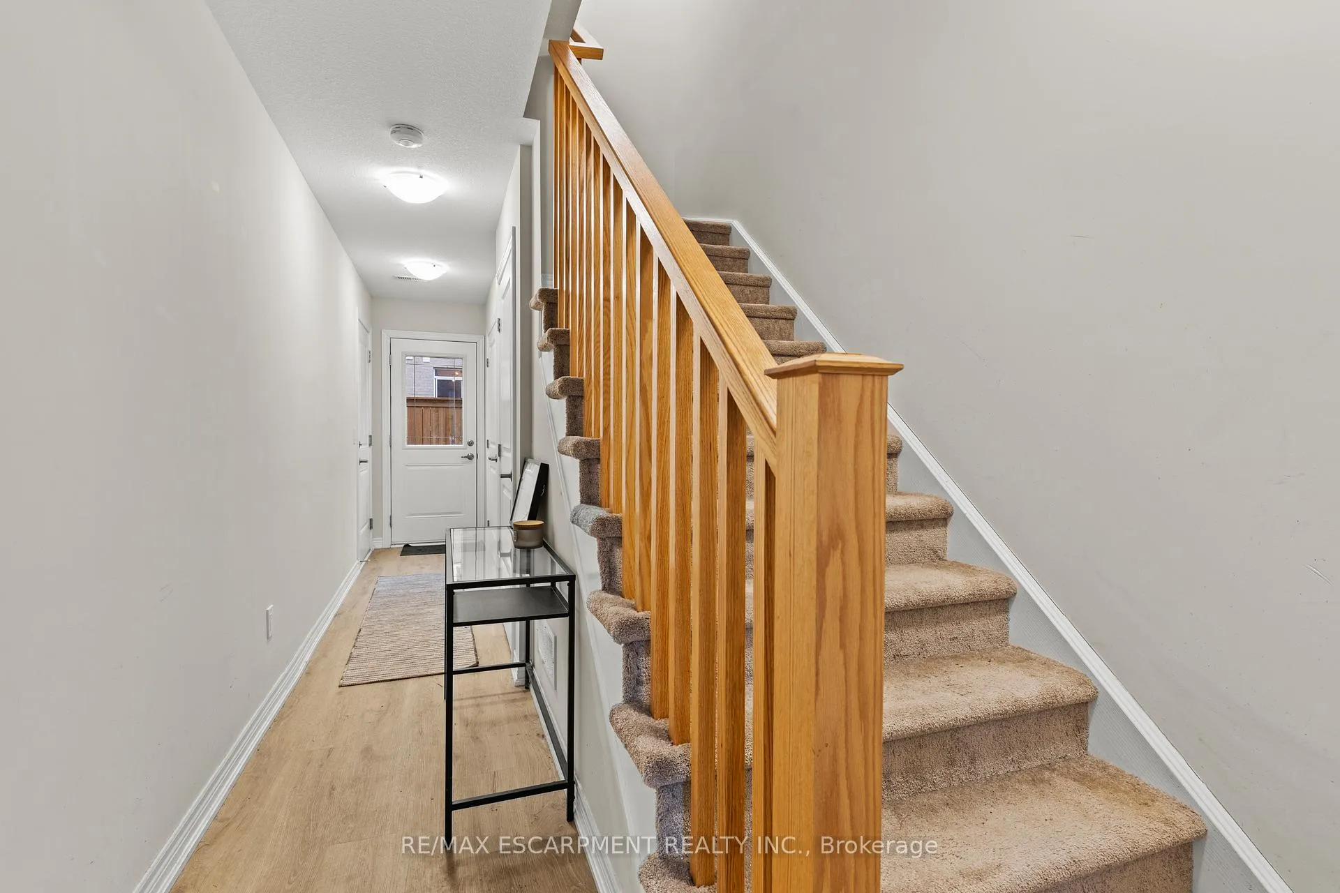Photo 6 of Unit 4, 19 Picardy Drive, Hamilton, Stoney Creek Mountain — HOMEH