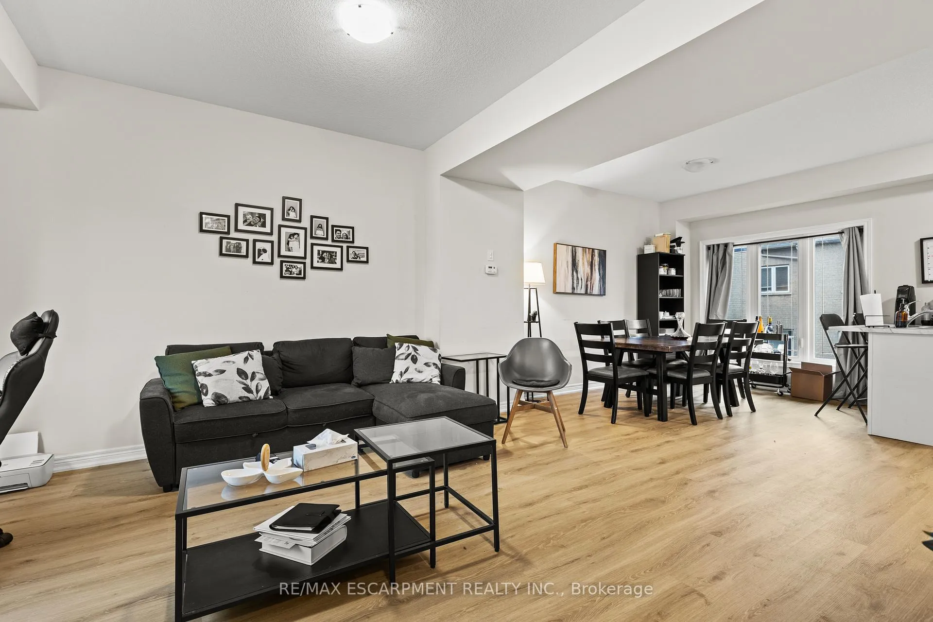 Photo 15 of Unit 4, 19 Picardy Drive, Hamilton, Stoney Creek Mountain — HOMEH