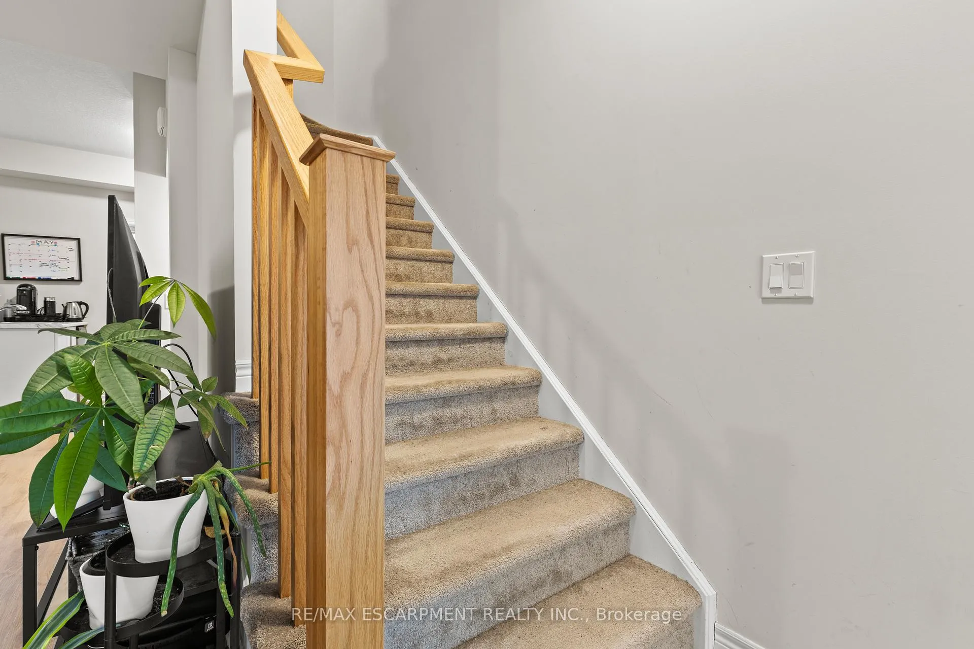Photo 18 of Unit 4, 19 Picardy Drive, Hamilton, Stoney Creek Mountain — HOMEH