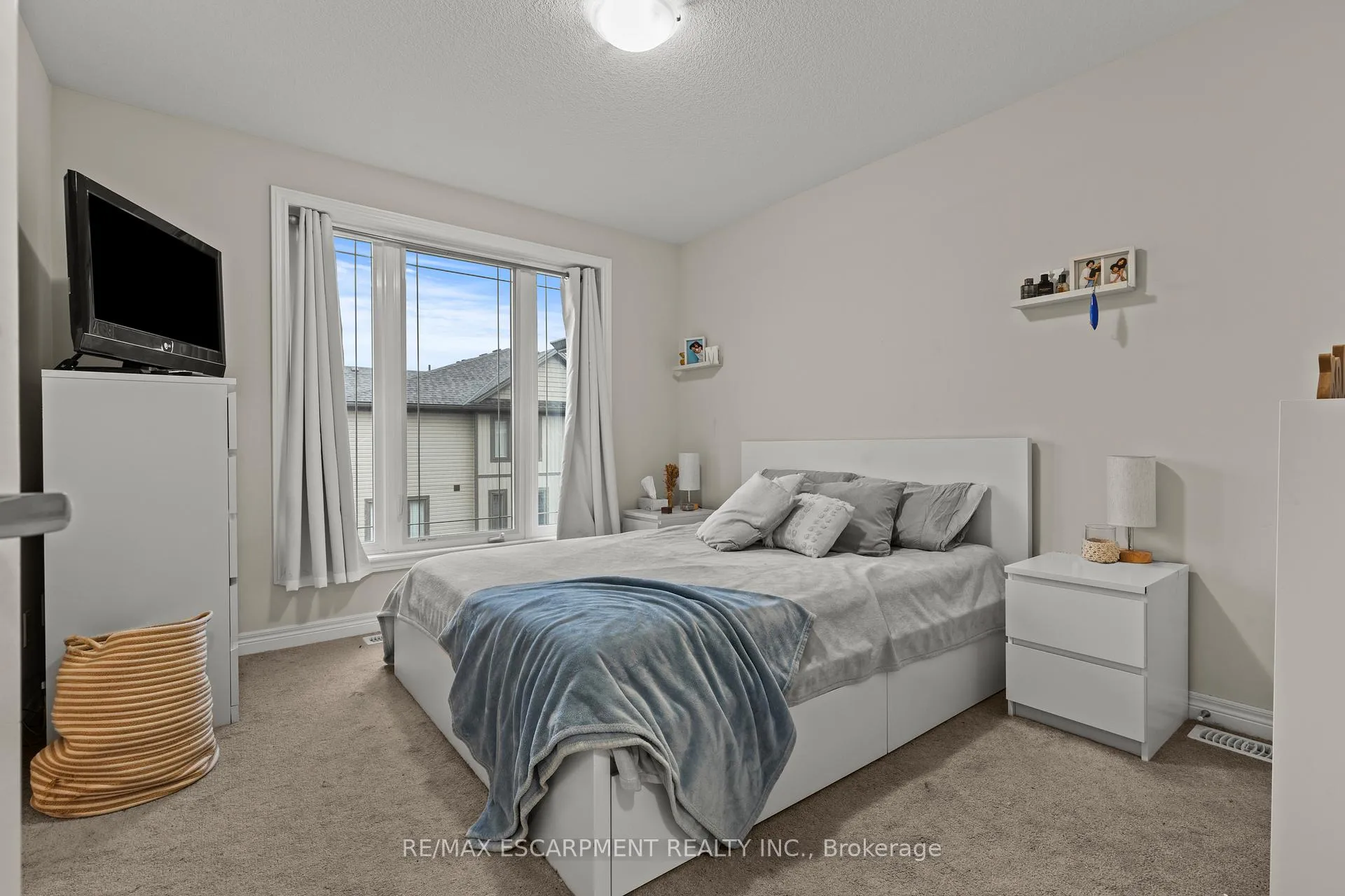 Photo 19 of Unit 4, 19 Picardy Drive, Hamilton, Stoney Creek Mountain — HOMEH