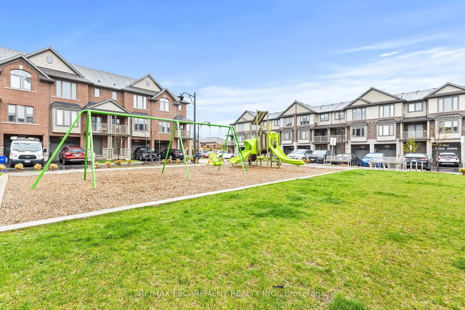 Photo 30 of Unit 4, 19 Picardy Drive, Hamilton, Stoney Creek Mountain — HOMEH