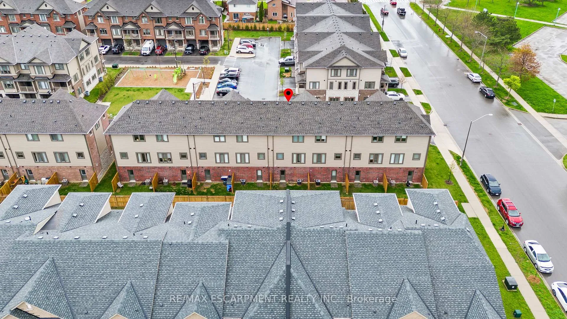 Photo 32 of Unit 4, 19 Picardy Drive, Hamilton, Stoney Creek Mountain — HOMEH
