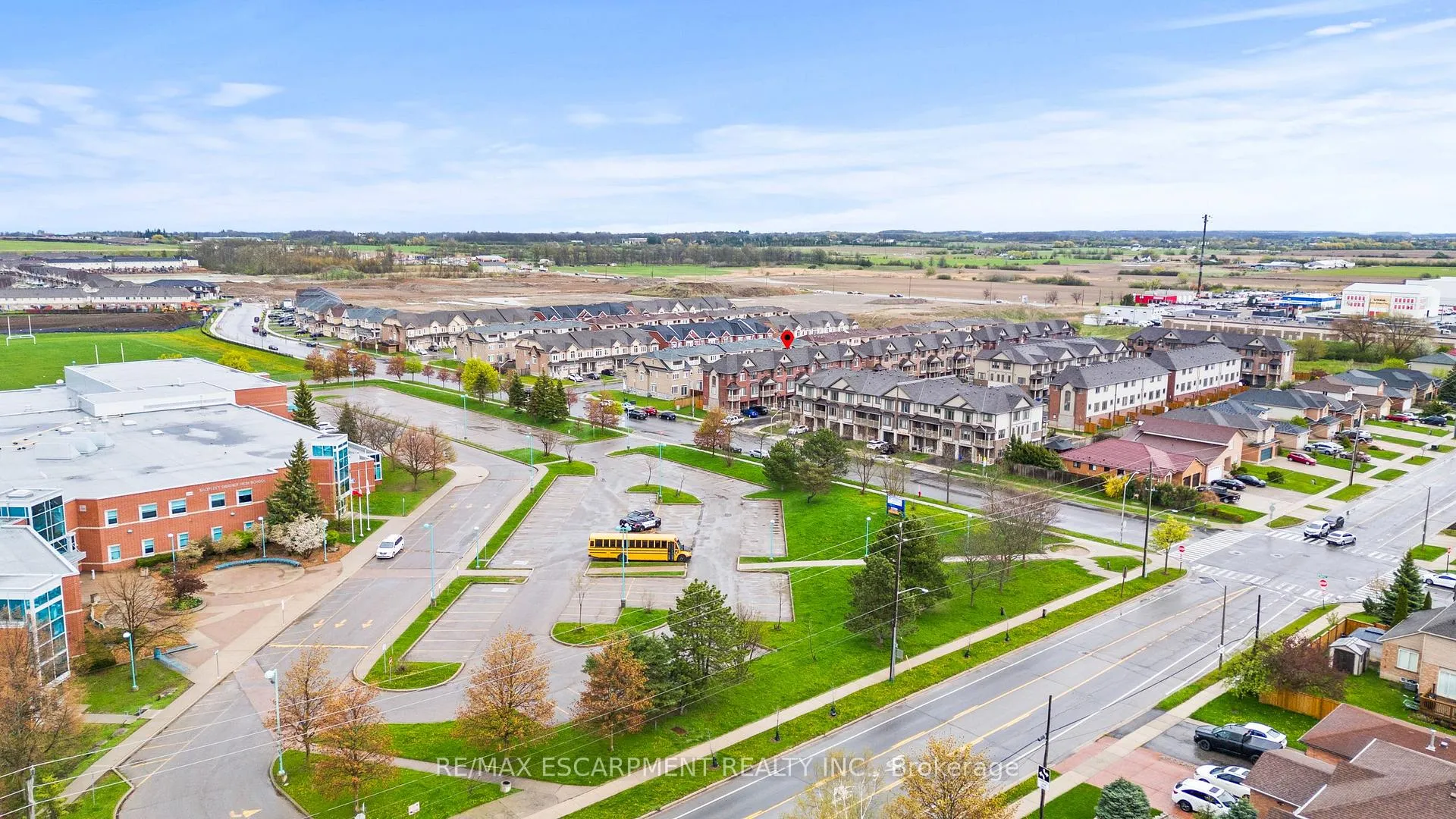 Photo 33 of Unit 4, 19 Picardy Drive, Hamilton, Stoney Creek Mountain — HOMEH