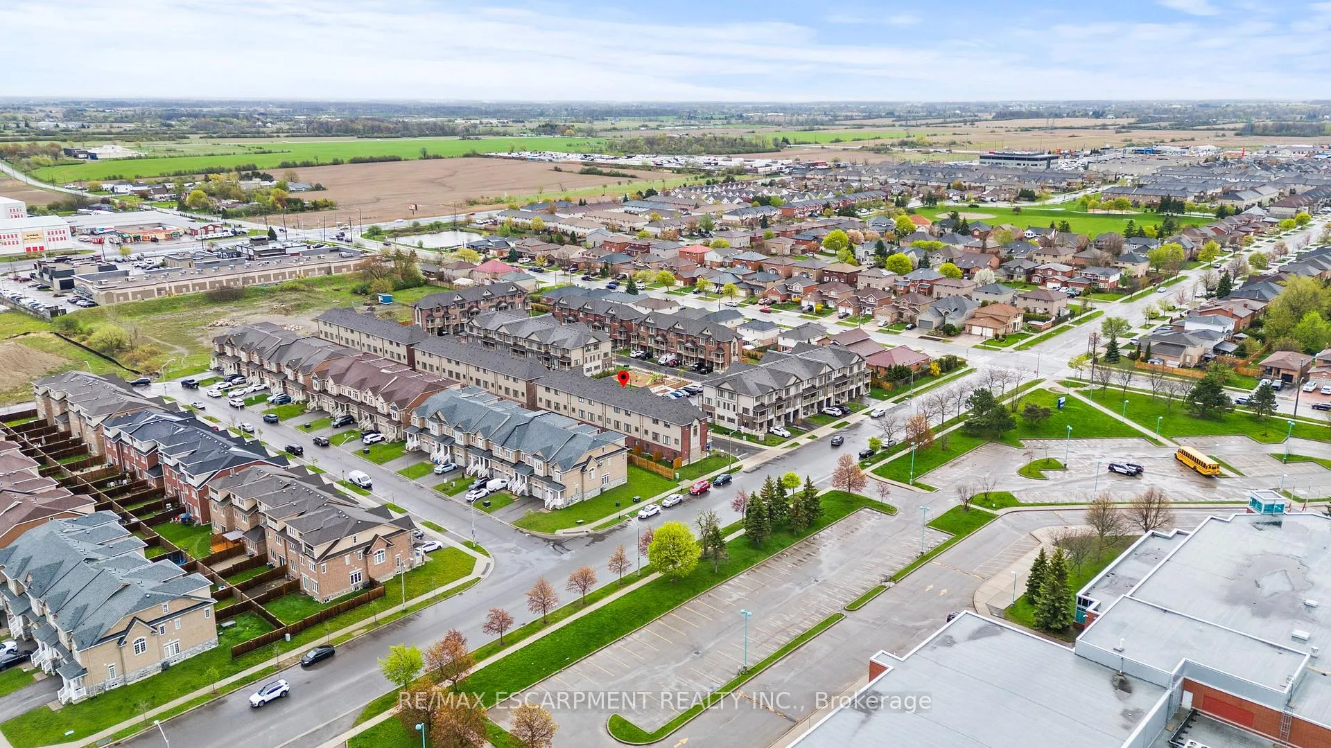 Photo 36 of Unit 4, 19 Picardy Drive, Hamilton, Stoney Creek Mountain — HOMEH