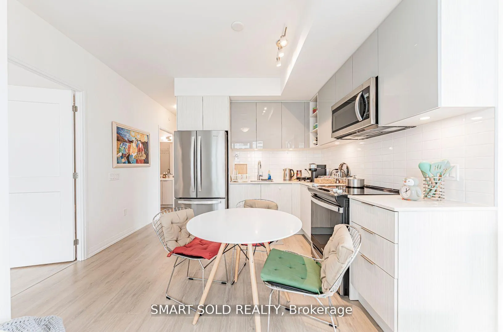 Photo 4 of Unit 2003, 25 Holly Street, Toronto, Mount Pleasant West — HOMEH