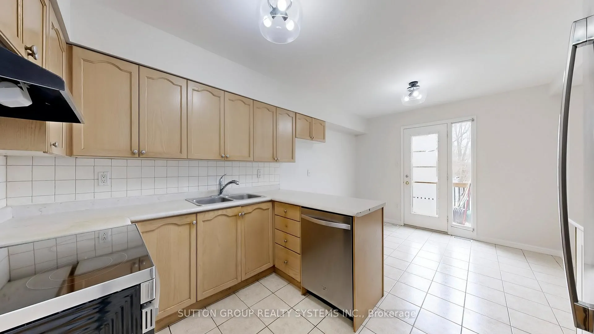Photo 5 of 68 Osler Street, Toronto, Dovercourt-Wallace Emerson-Junction — HOMEH