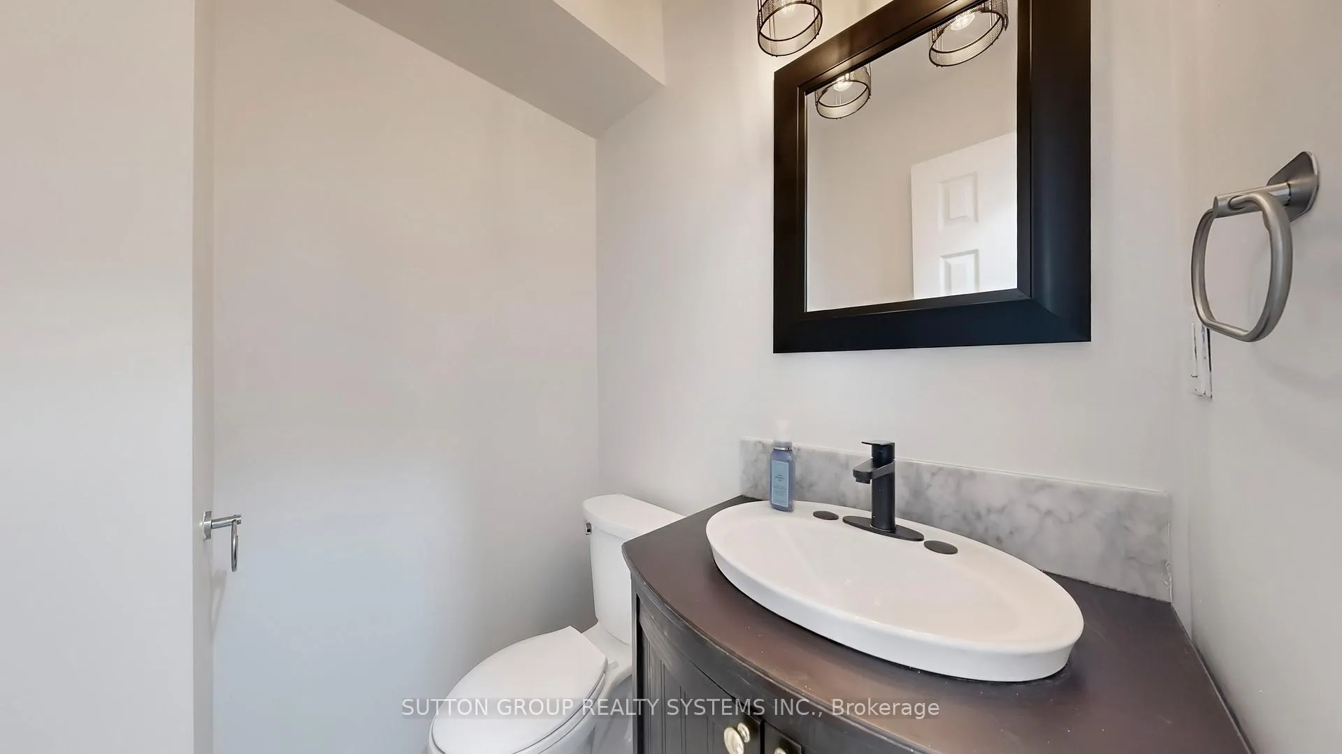 Photo 10 of 68 Osler Street, Toronto, Dovercourt-Wallace Emerson-Junction — HOMEH