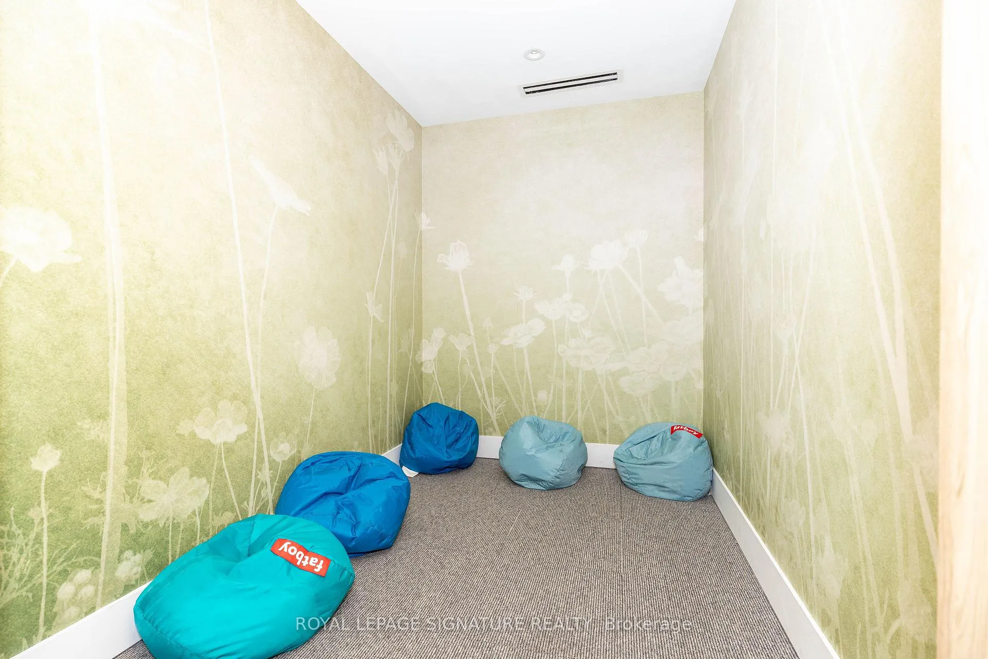 Photo 12 of Unit 704, 3100 Keele Street E, North York, Downsview-Roding-CFB — HOMEH