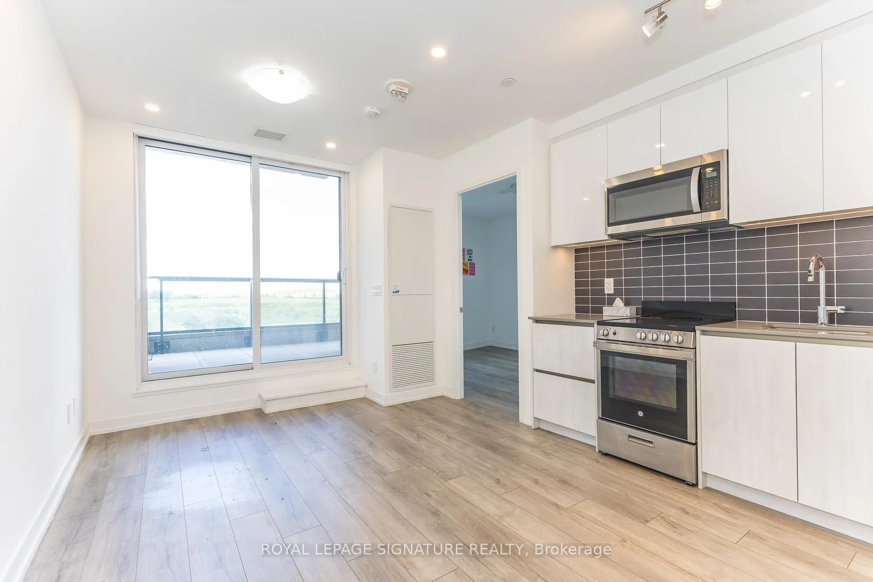 Photo 27 of Unit 704, 3100 Keele Street E, North York, Downsview-Roding-CFB — HOMEH