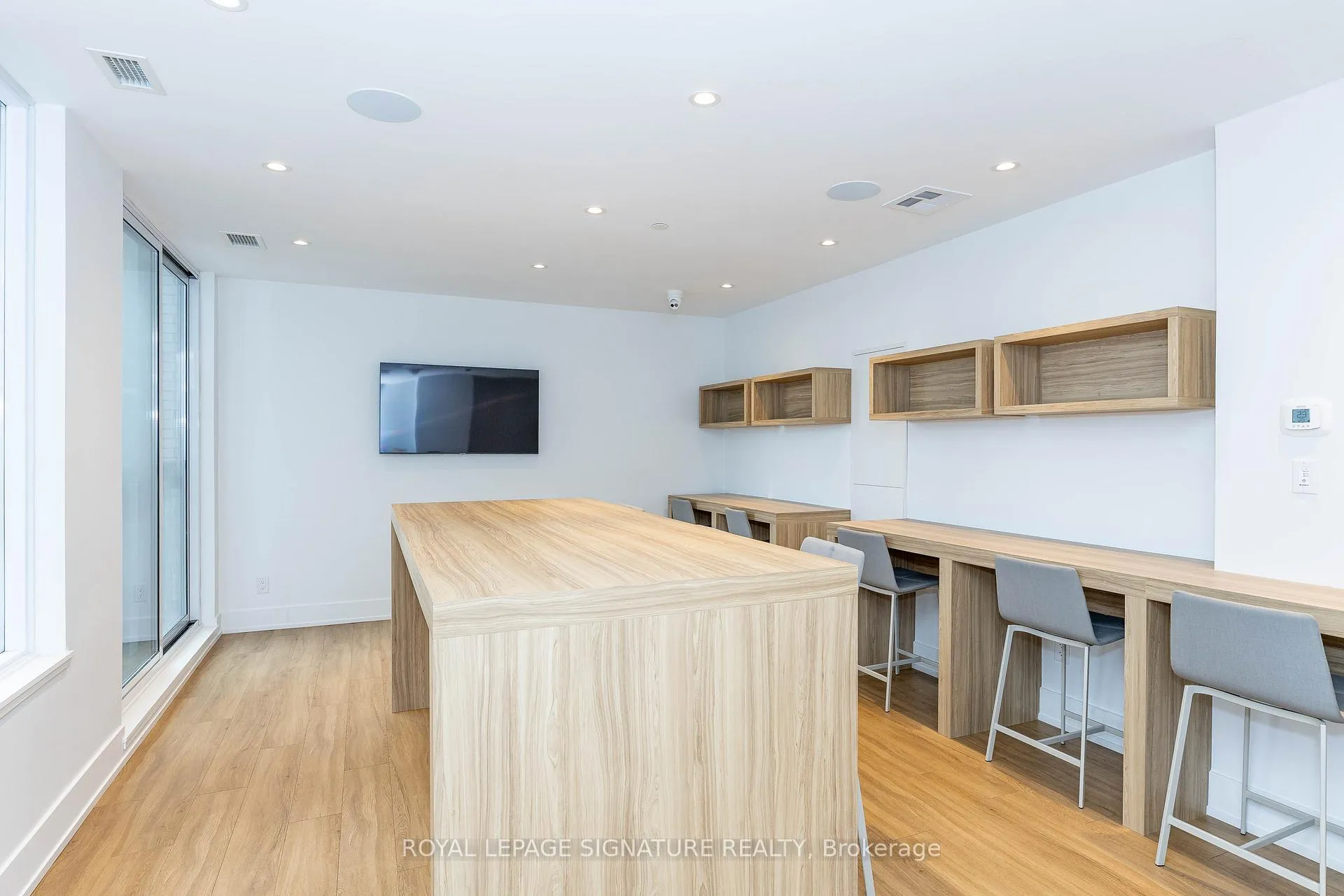 Photo 28 of Unit 704, 3100 Keele Street E, North York, Downsview-Roding-CFB — HOMEH