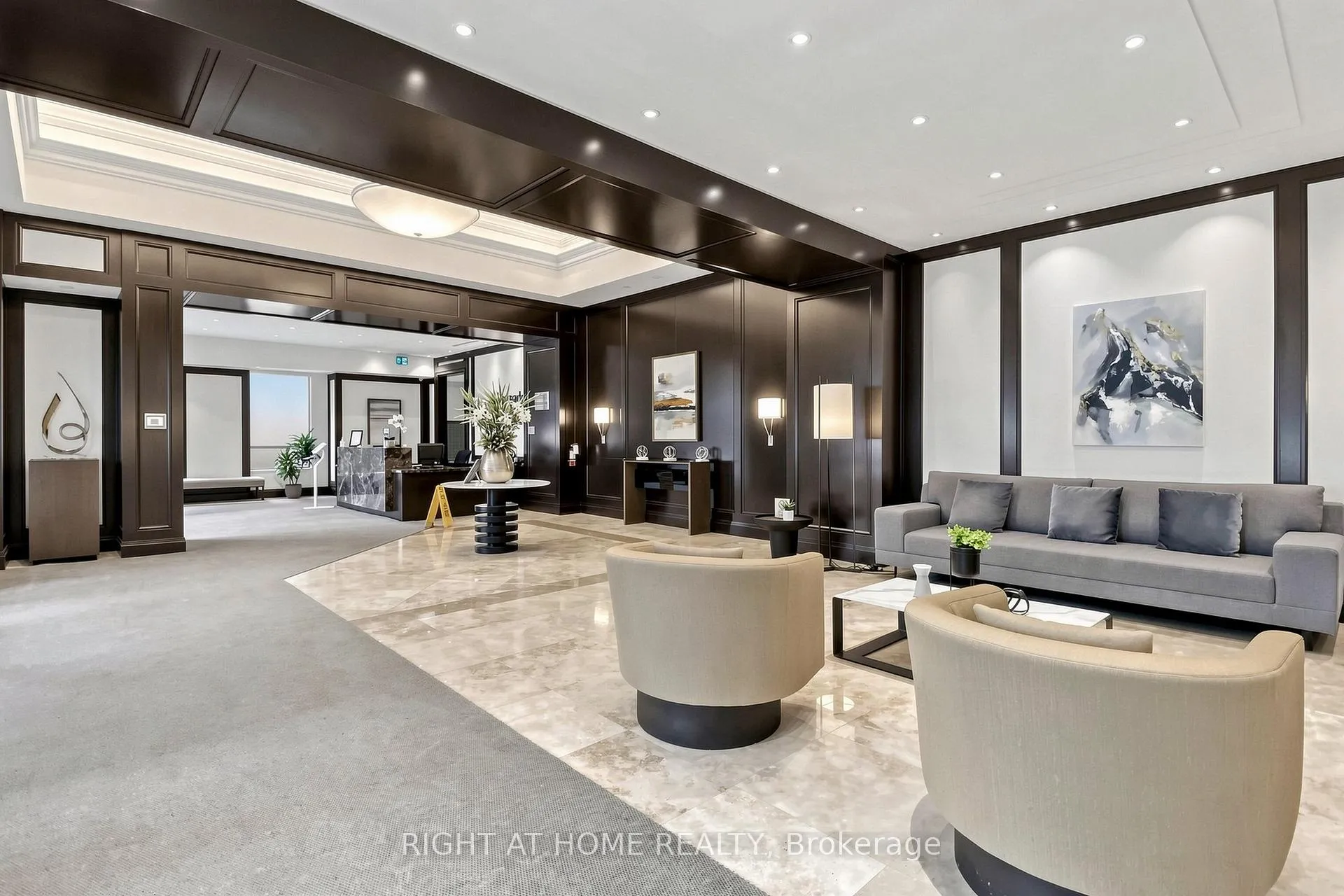 Photo 3 of Unit 1505, 88 Promenade Circle, Vaughan, Brownridge — HOMEH
