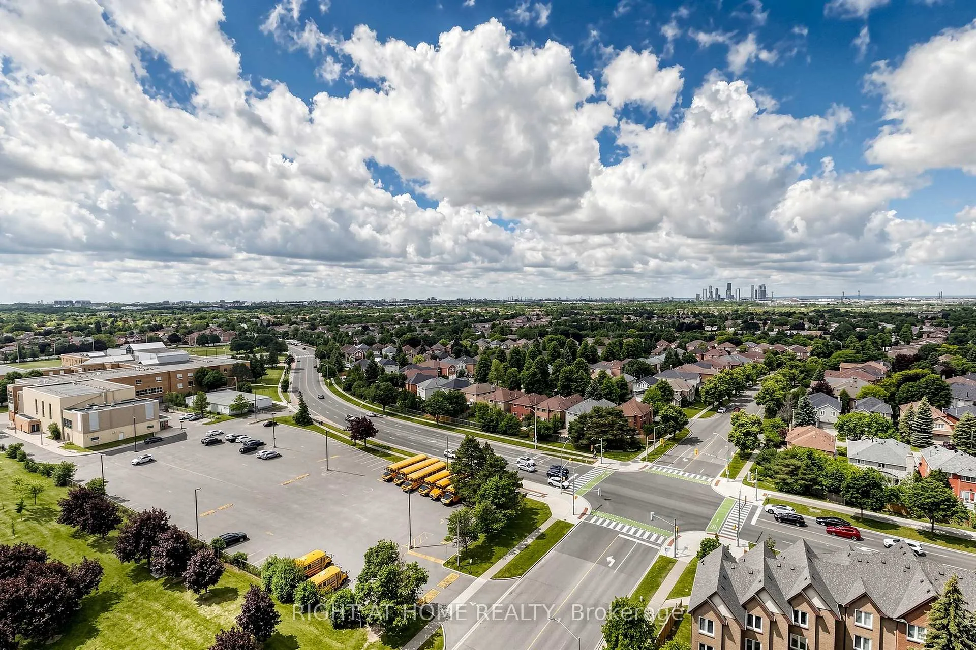 Photo 24 of Unit 1505, 88 Promenade Circle, Vaughan, Brownridge — HOMEH