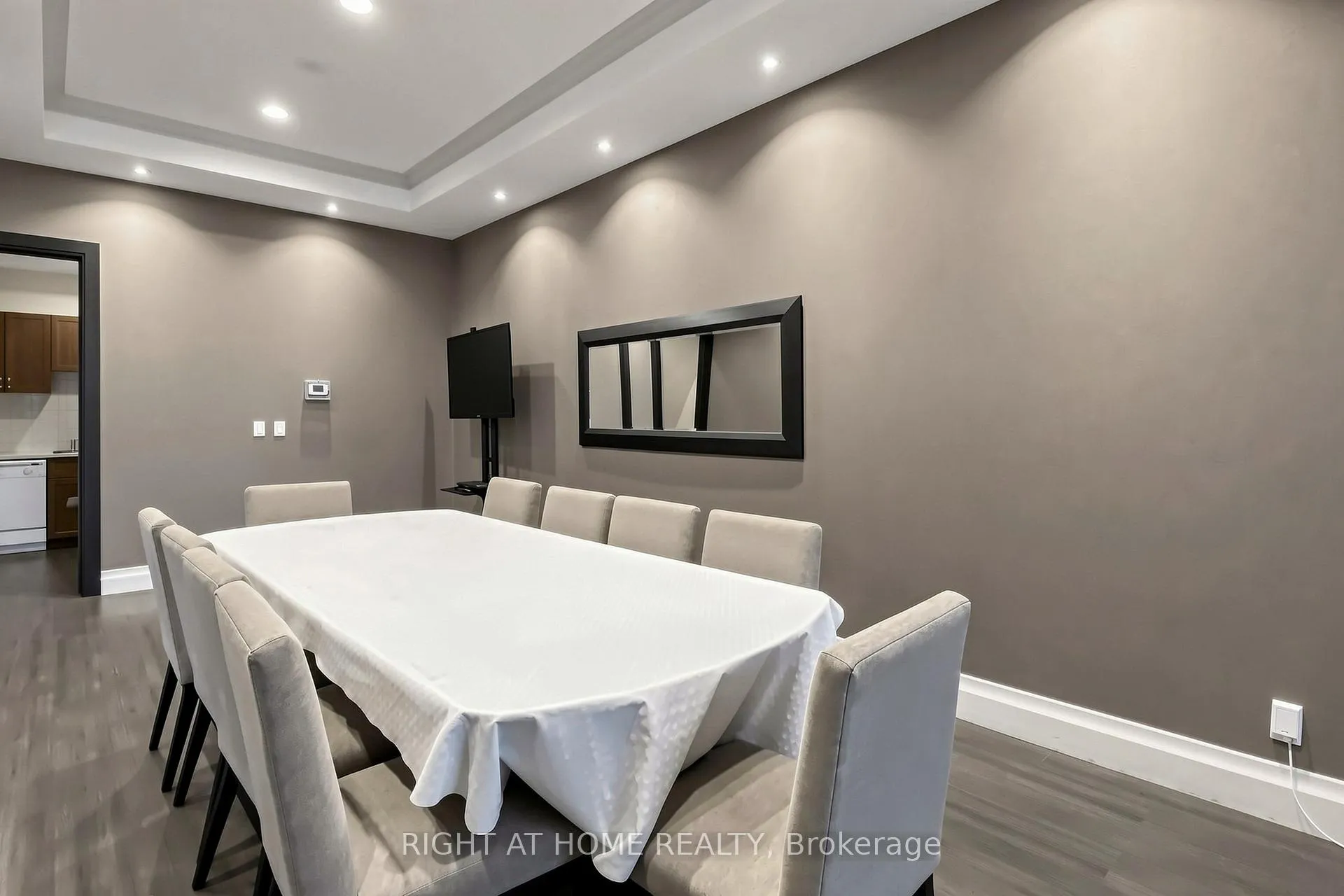 Photo 27 of Unit 1505, 88 Promenade Circle, Vaughan, Brownridge — HOMEH