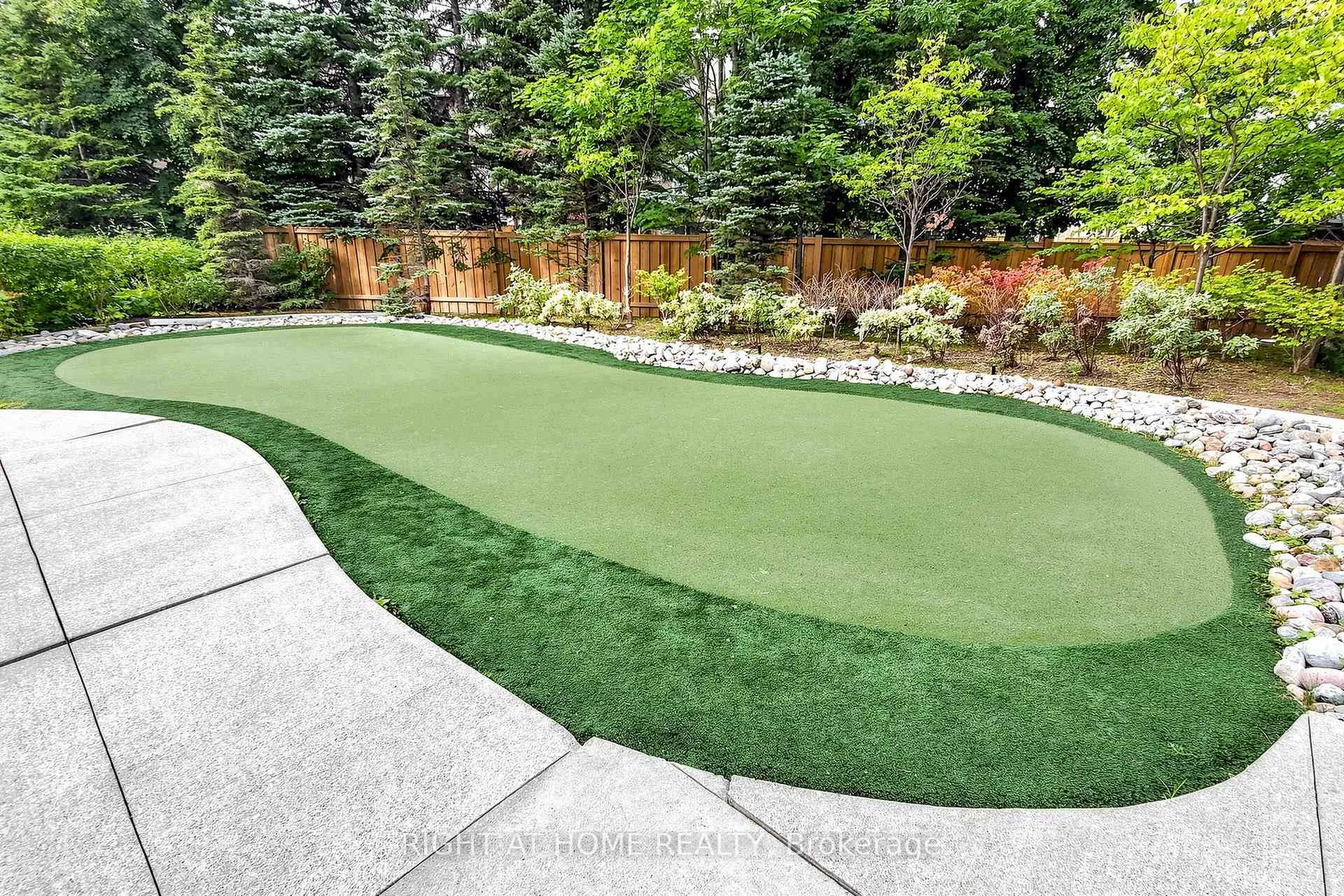 Photo 32 of Unit 1505, 88 Promenade Circle, Vaughan, Brownridge — HOMEH