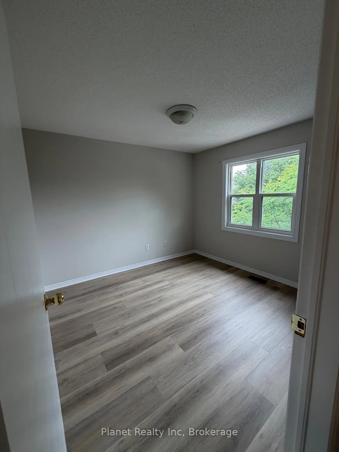 Photo 8 of Unit 101, 240 London Road W, Guelph, Downtown — HOMEH