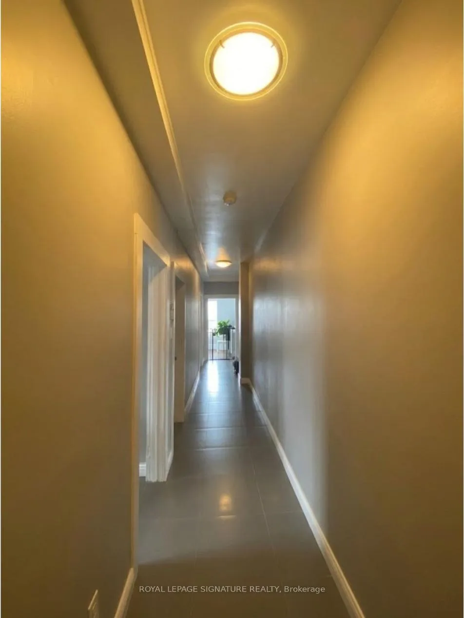 Photo 4 of Unit 3, 172 Beatrice Street, Toronto, Palmerston-Little Italy — HOMEH