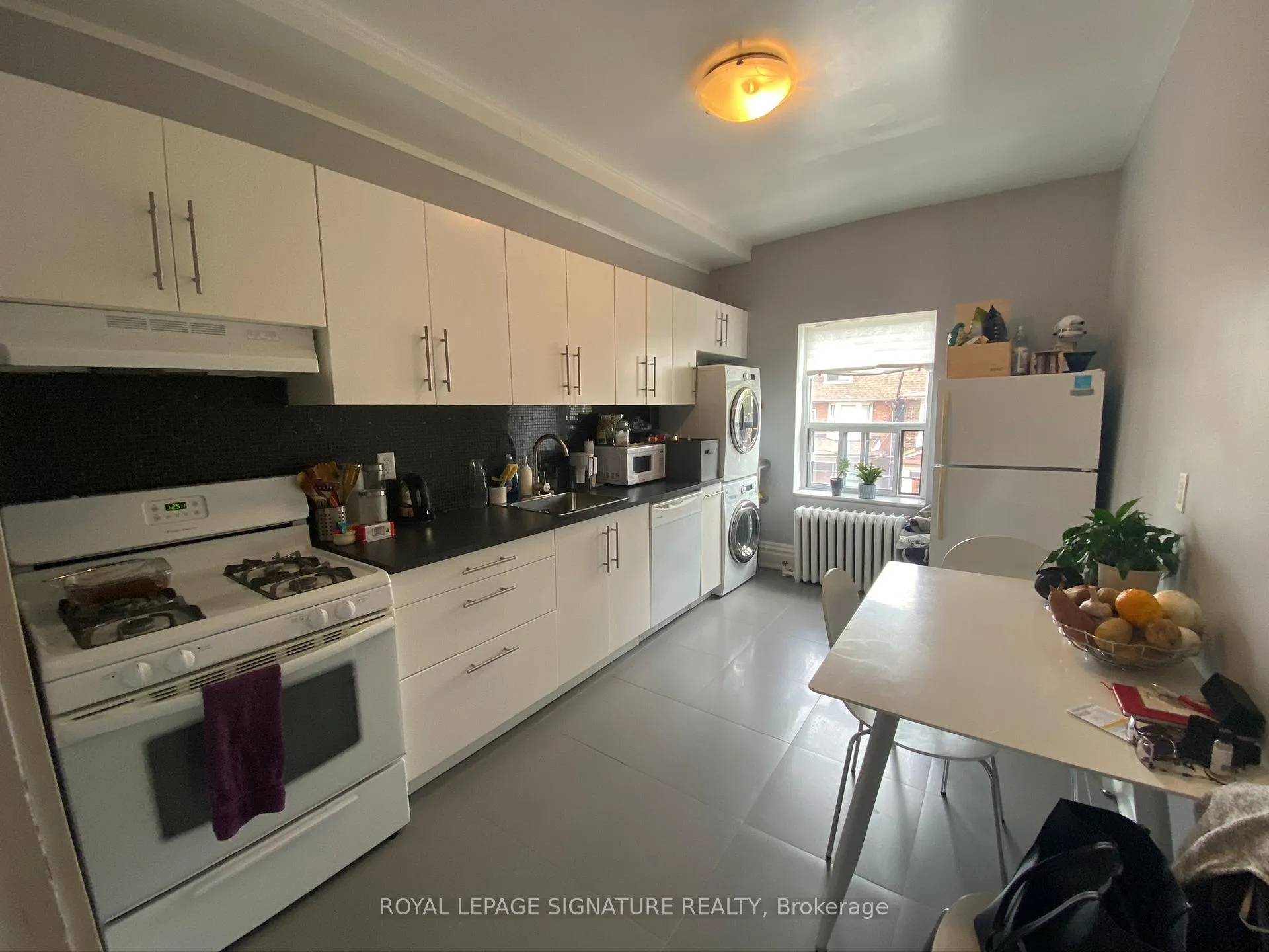 Photo 5 of Unit 3, 172 Beatrice Street, Toronto, Palmerston-Little Italy — HOMEH