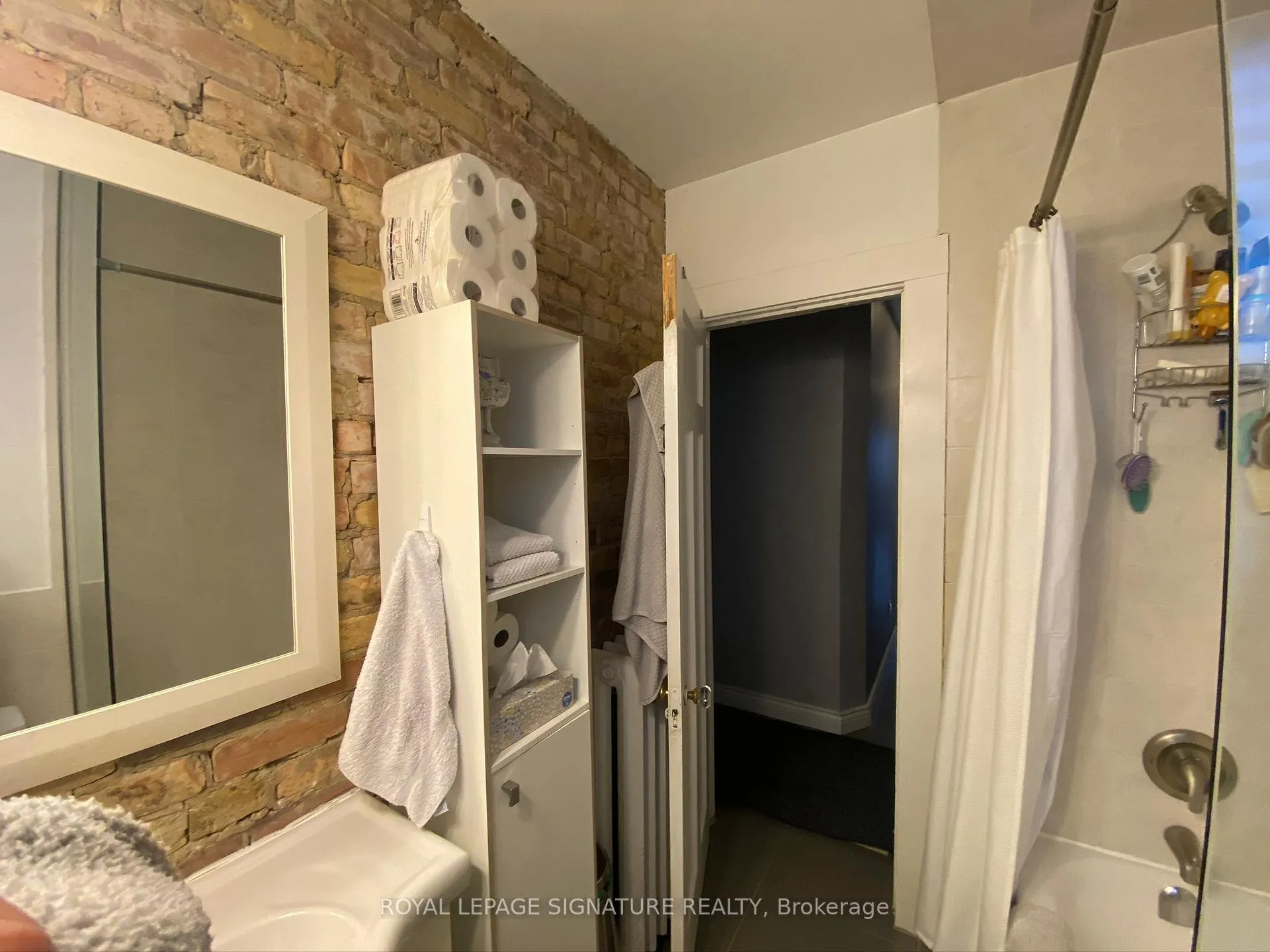 Photo 10 of Unit 3, 172 Beatrice Street, Toronto, Palmerston-Little Italy — HOMEH