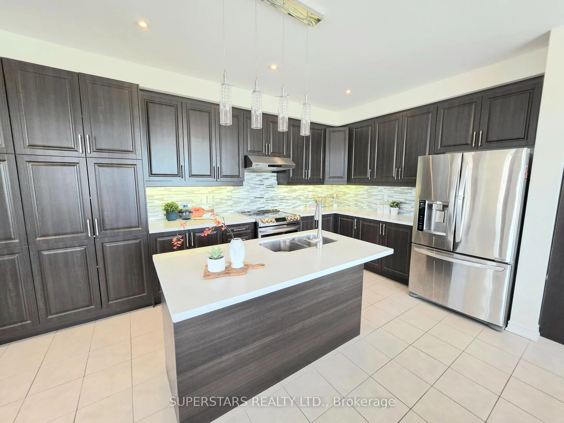 Photo 5 of 33 Tilbury Gate, Markham, Cornell — HOMEH