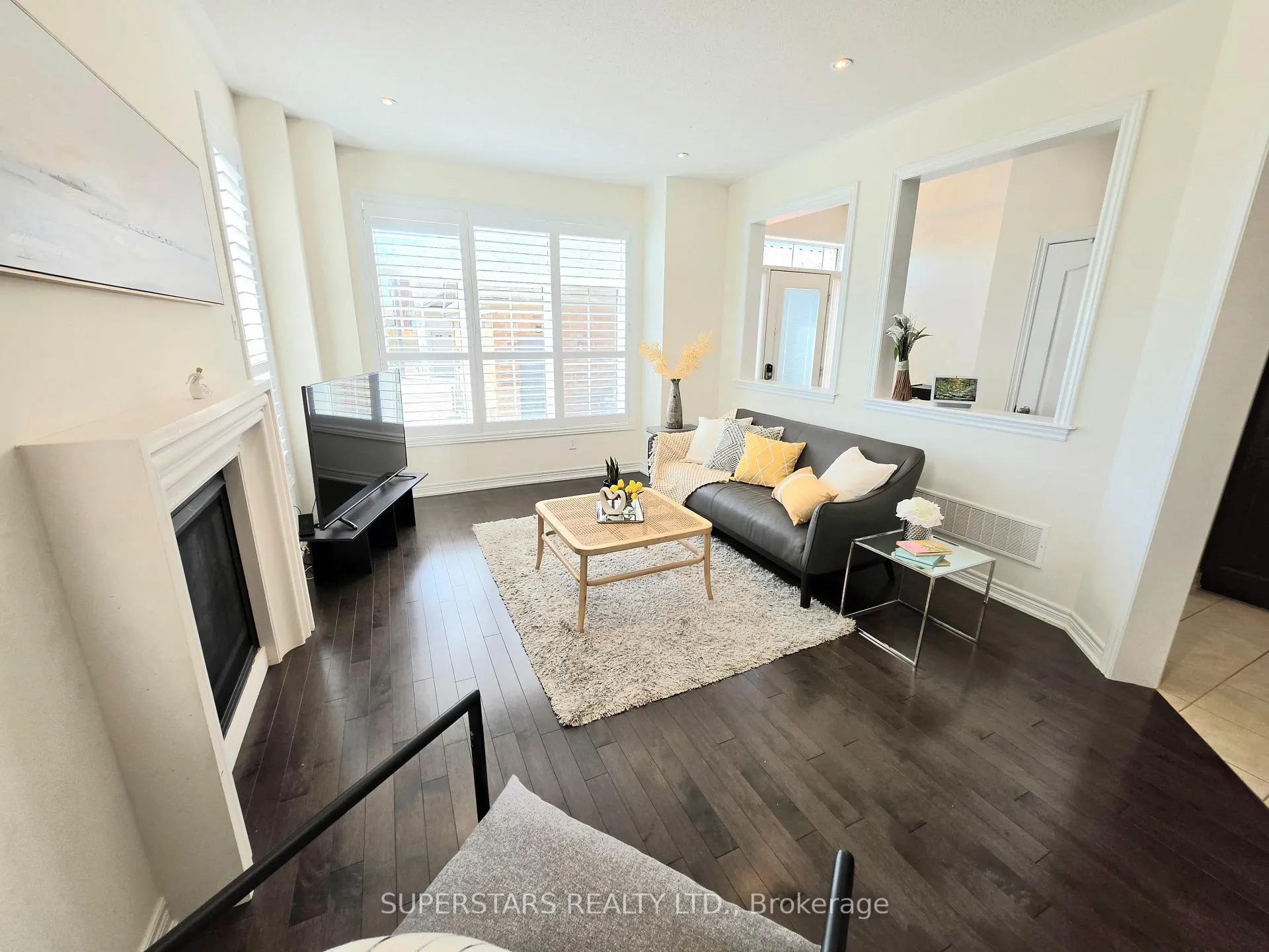 Photo 11 of 33 Tilbury Gate, Markham, Cornell — HOMEH