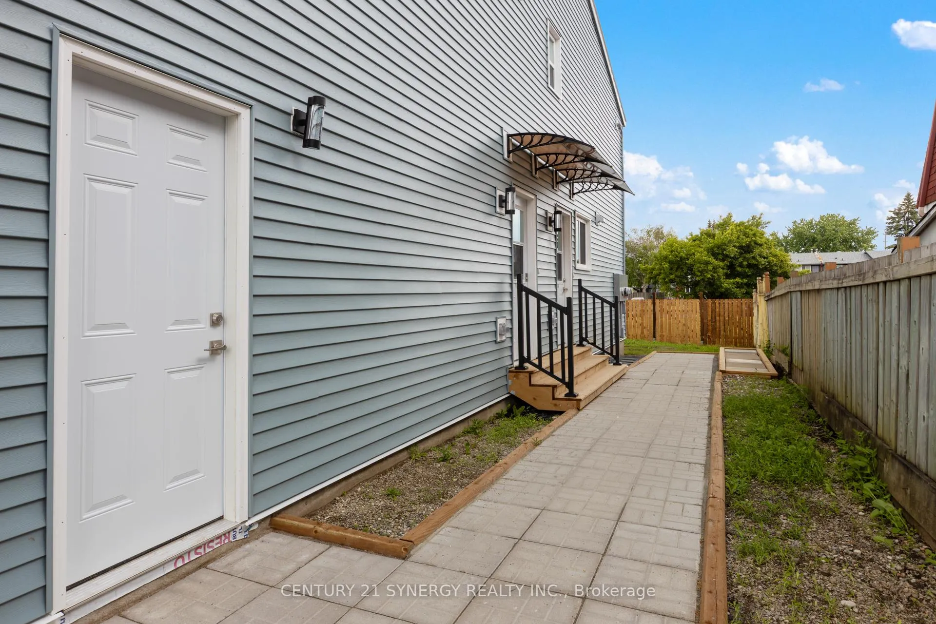 Photo 2 of Unit C, 93C Tarquin Crescent, Ottawa, Westcliffe Estates — HOMEH