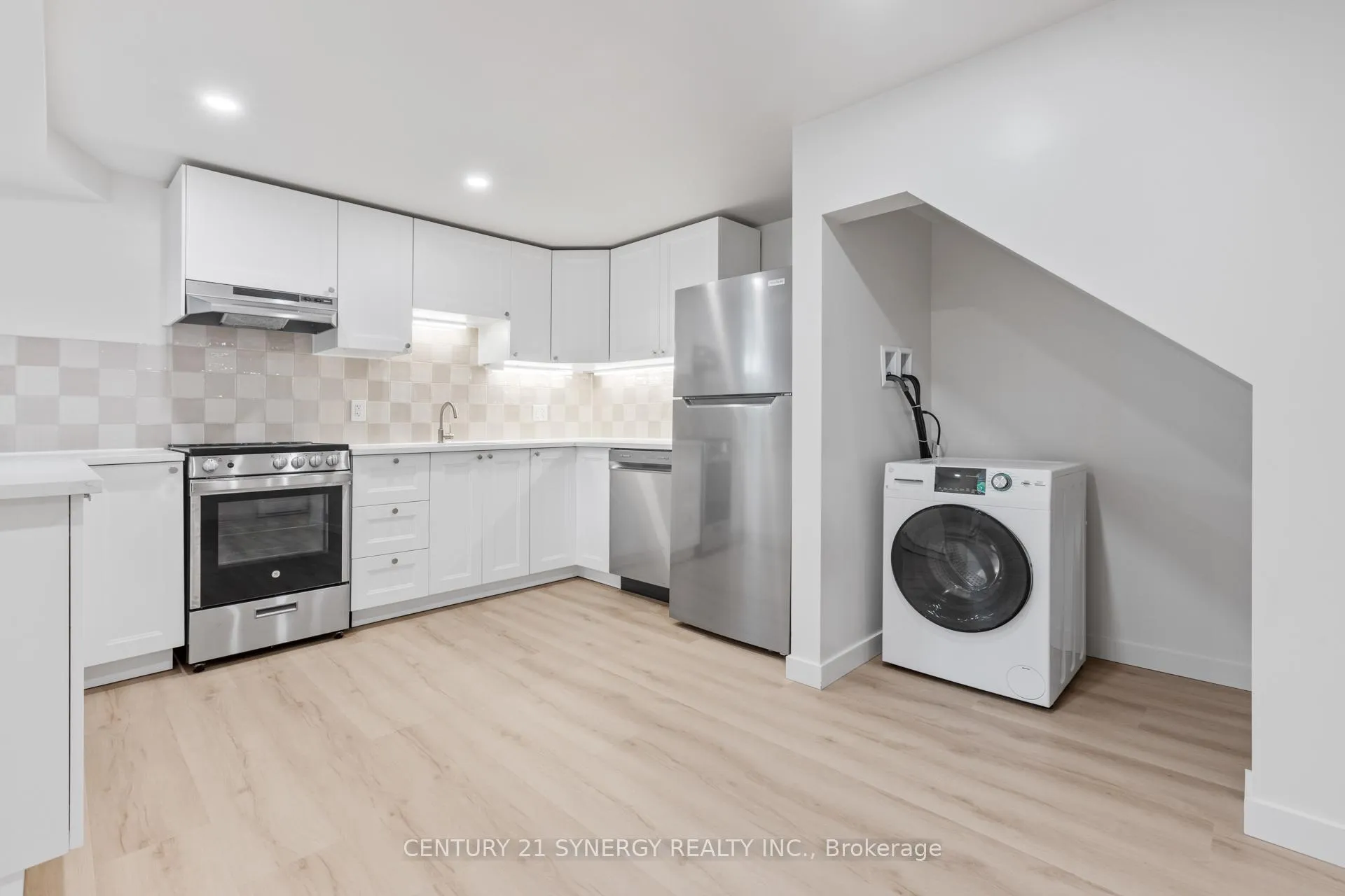 Photo 11 of Unit C, 93C Tarquin Crescent, Ottawa, Westcliffe Estates — HOMEH