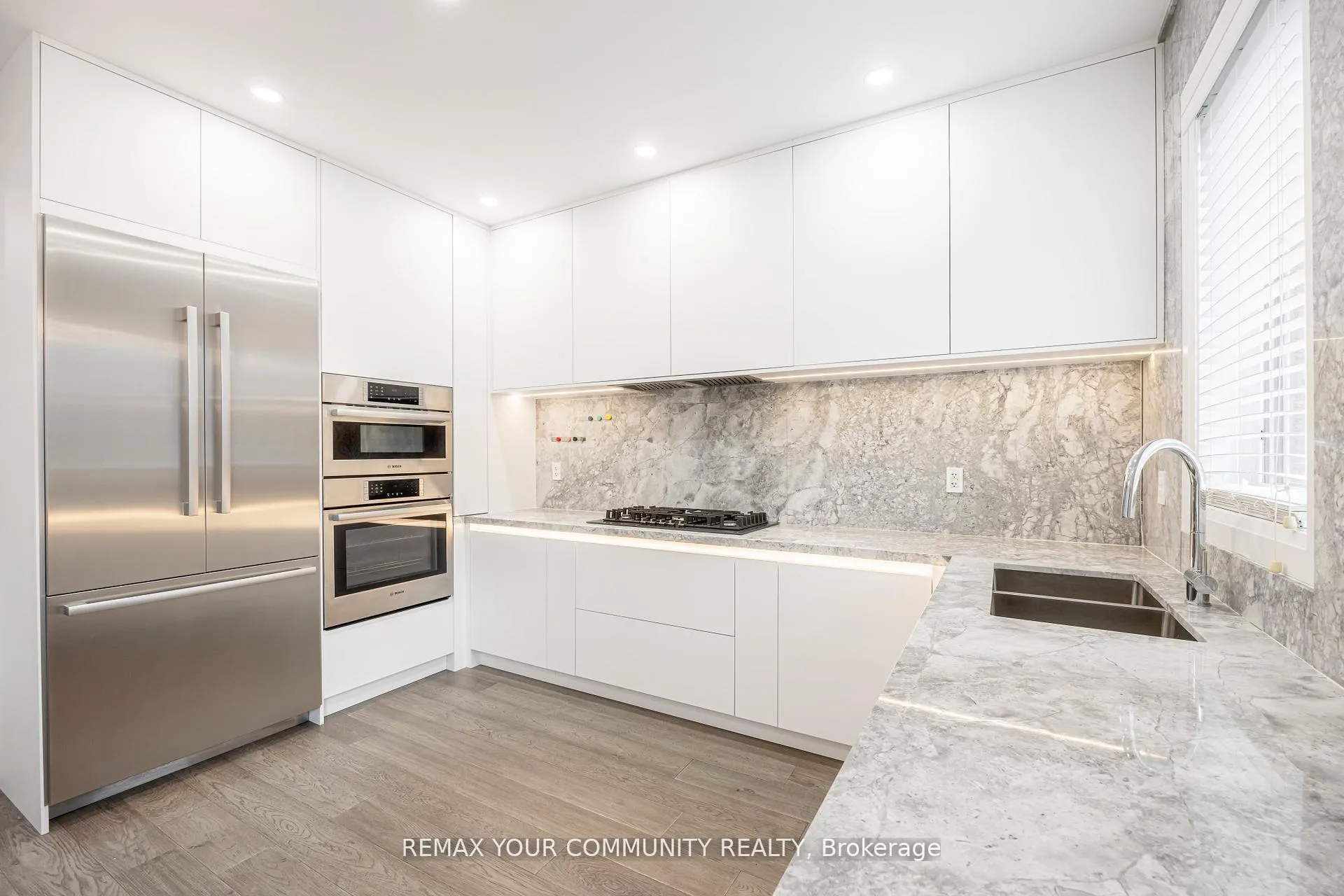 Photo 14 of 65 Bristlewood Crescent, Vaughan, Patterson — HOMEH