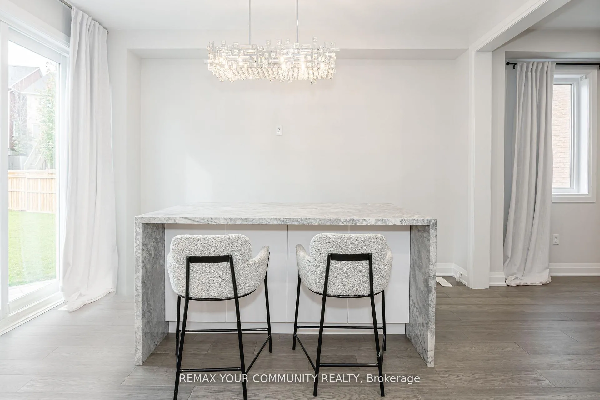 Photo 15 of 65 Bristlewood Crescent, Vaughan, Patterson — HOMEH