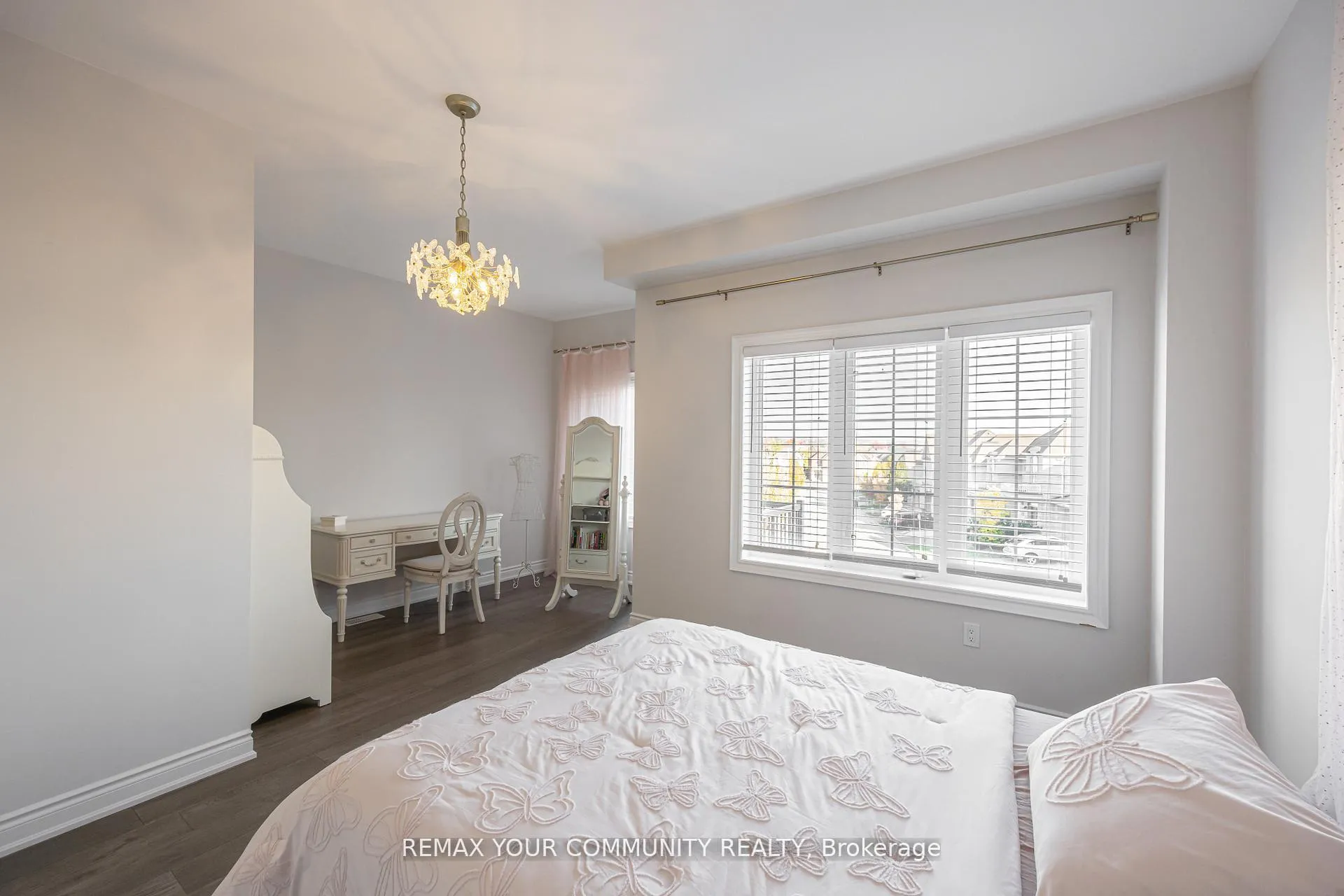 Photo 18 of 65 Bristlewood Crescent, Vaughan, Patterson — HOMEH