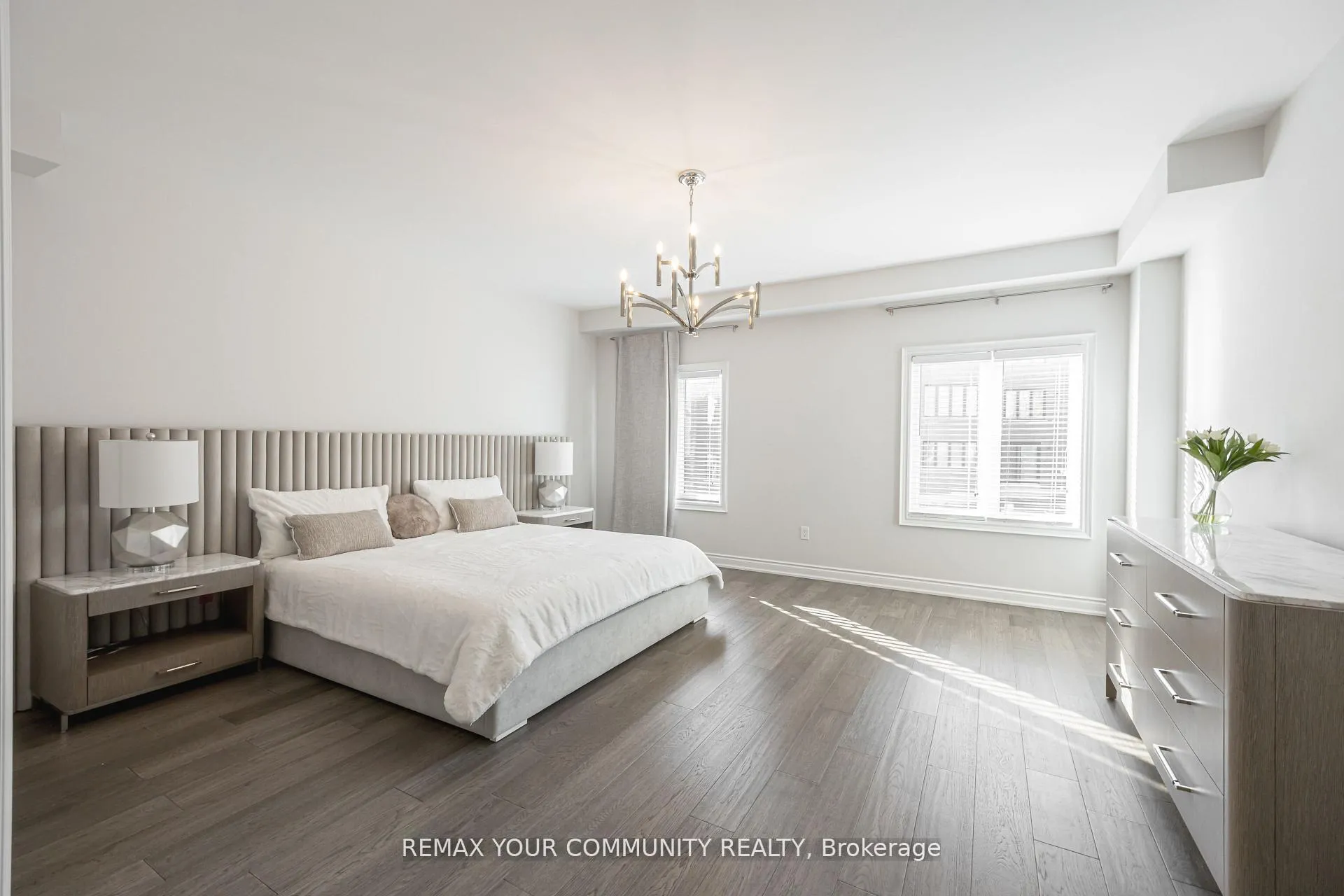 Photo 22 of 65 Bristlewood Crescent, Vaughan, Patterson — HOMEH