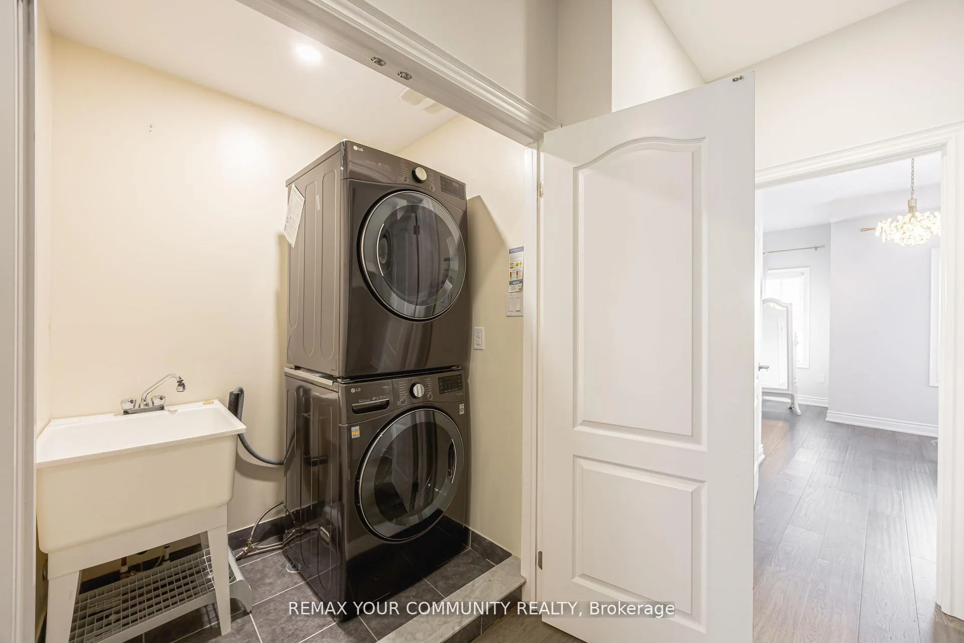 Photo 30 of 65 Bristlewood Crescent, Vaughan, Patterson — HOMEH