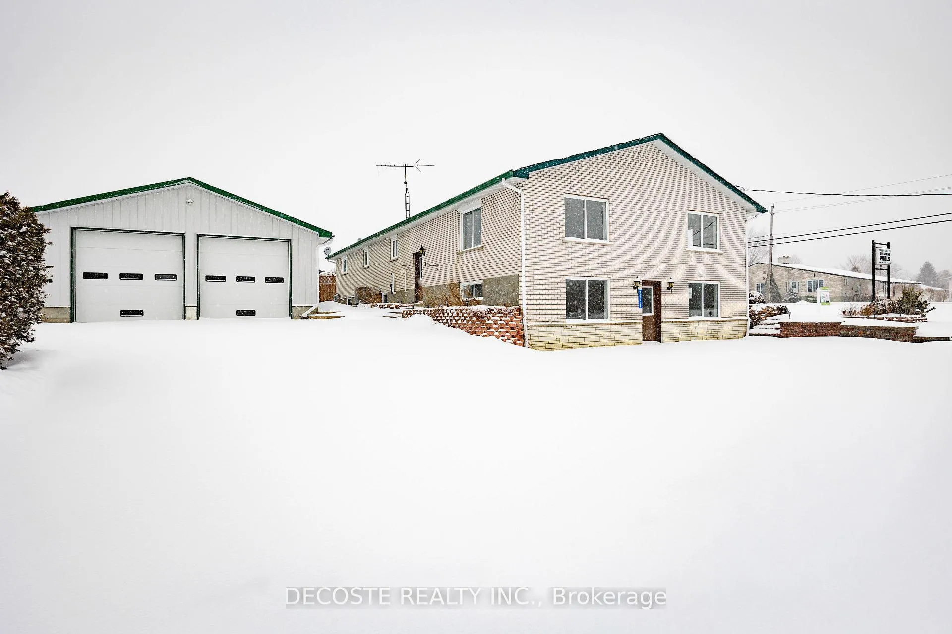 Photo 1 of 20397 Park Crescent, South Glengarry, South Glengarry (Charlottenburgh) Twp — HOMEH