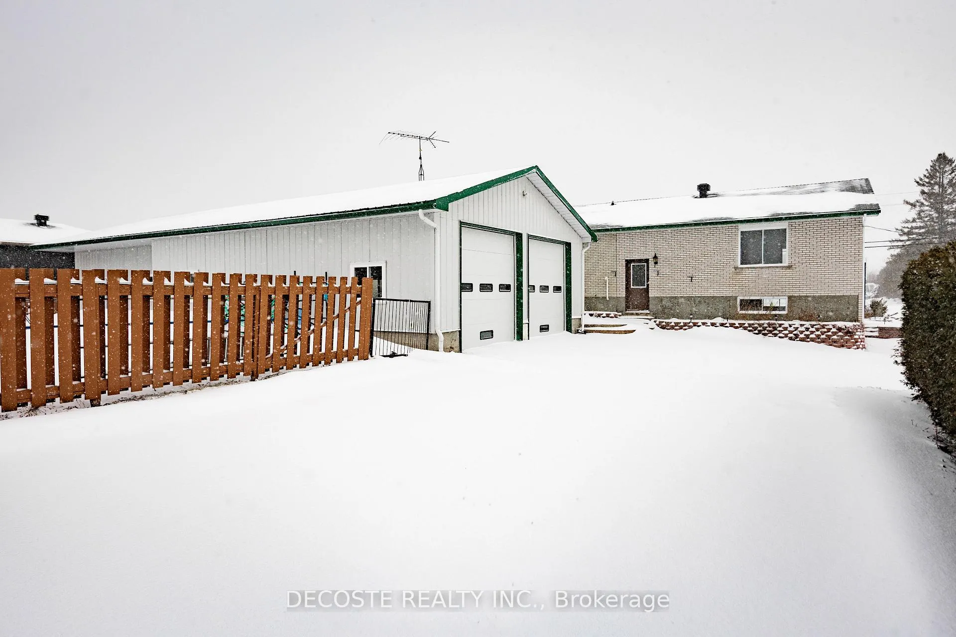 Photo 4 of 20397 Park Crescent, South Glengarry, South Glengarry (Charlottenburgh) Twp — HOMEH
