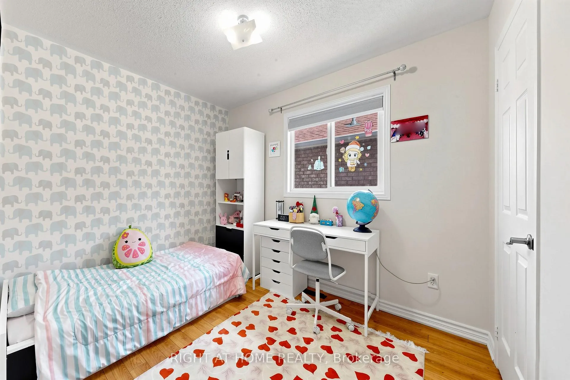Photo 36 of 48 Harmony Road, Vaughan, Patterson — HOMEH