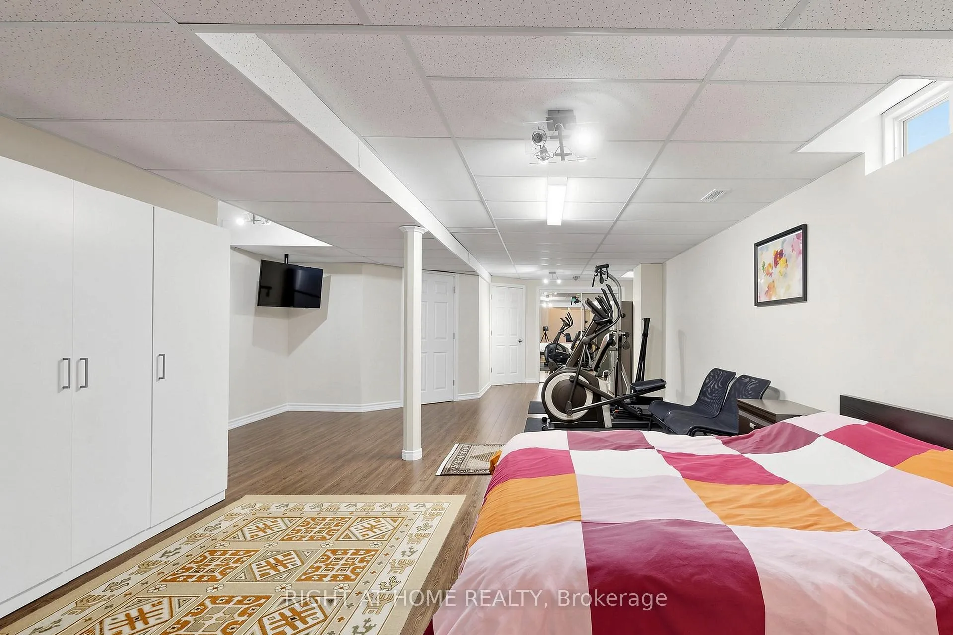 Photo 45 of 48 Harmony Road, Vaughan, Patterson — HOMEH