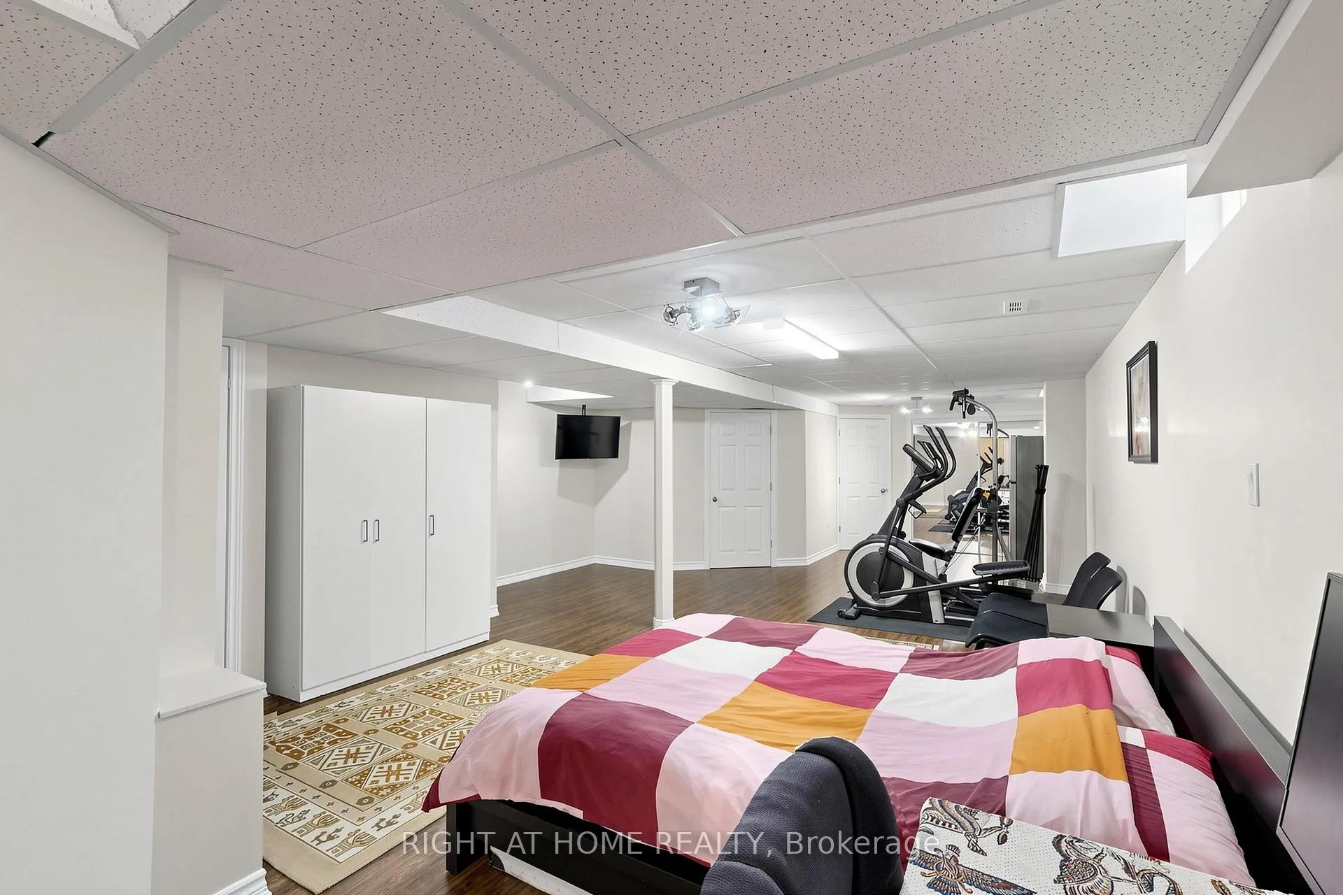 Photo 46 of 48 Harmony Road, Vaughan, Patterson — HOMEH