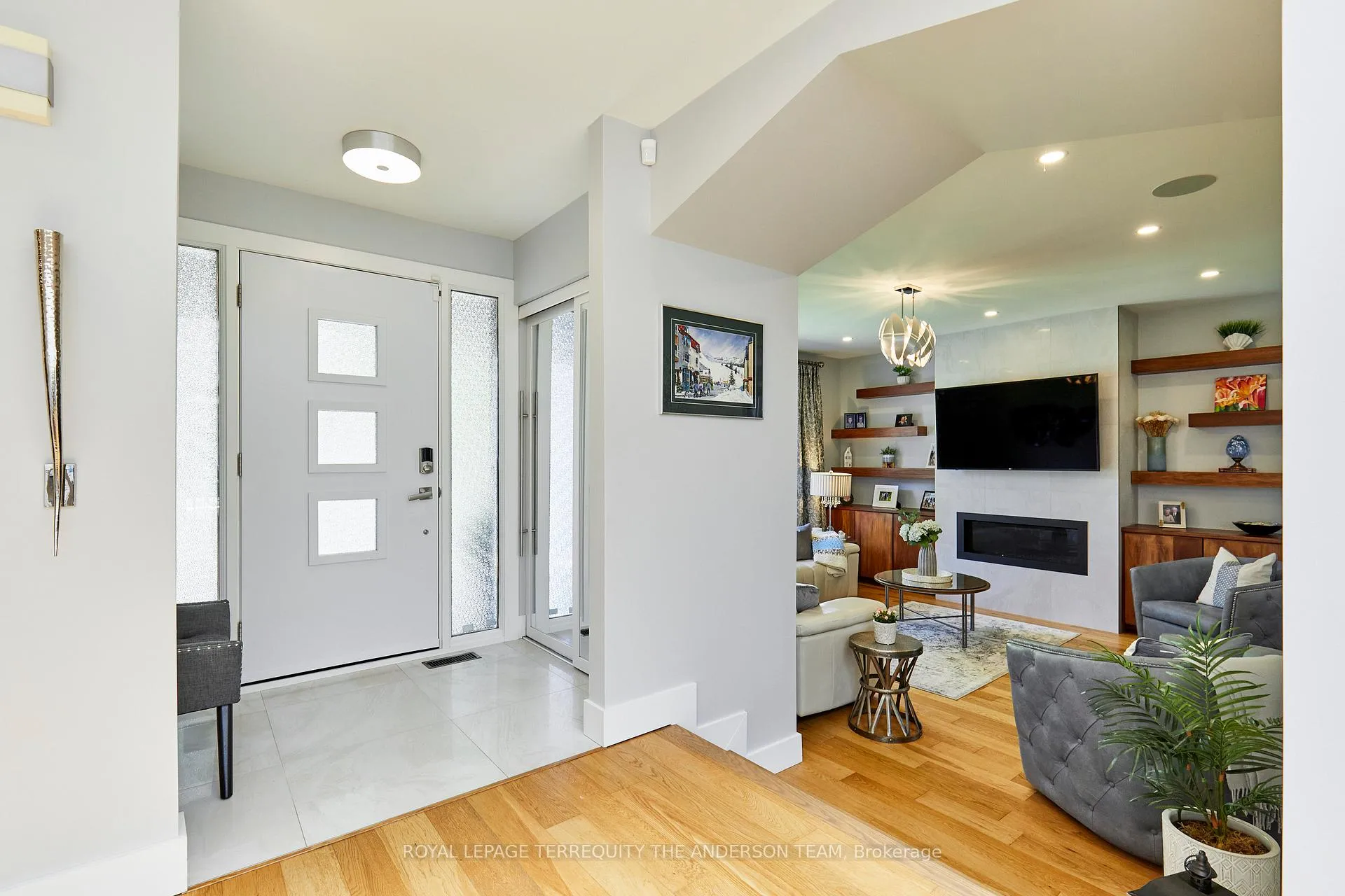 Photo 10 of 727 Barbados Street, Oshawa, Northglen — HOMEH