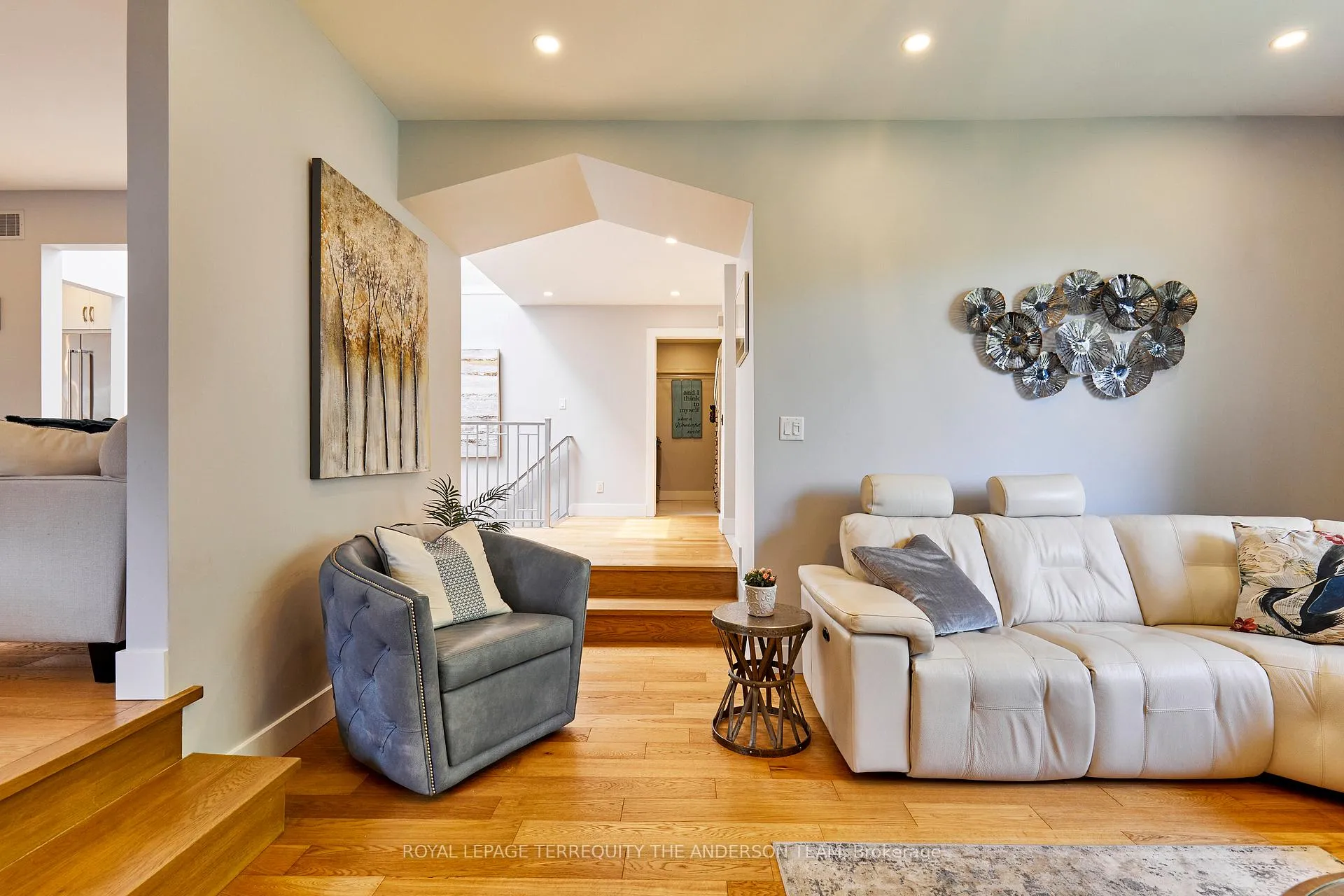 Photo 16 of 727 Barbados Street, Oshawa, Northglen — HOMEH
