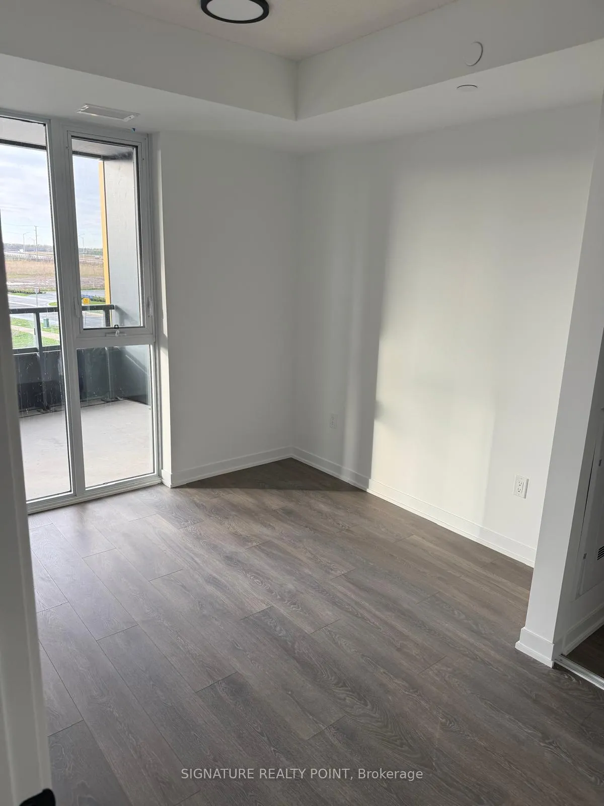 Photo 3 of Unit 217, 4878 Powers Common, Burlington, Alton — HOMEH