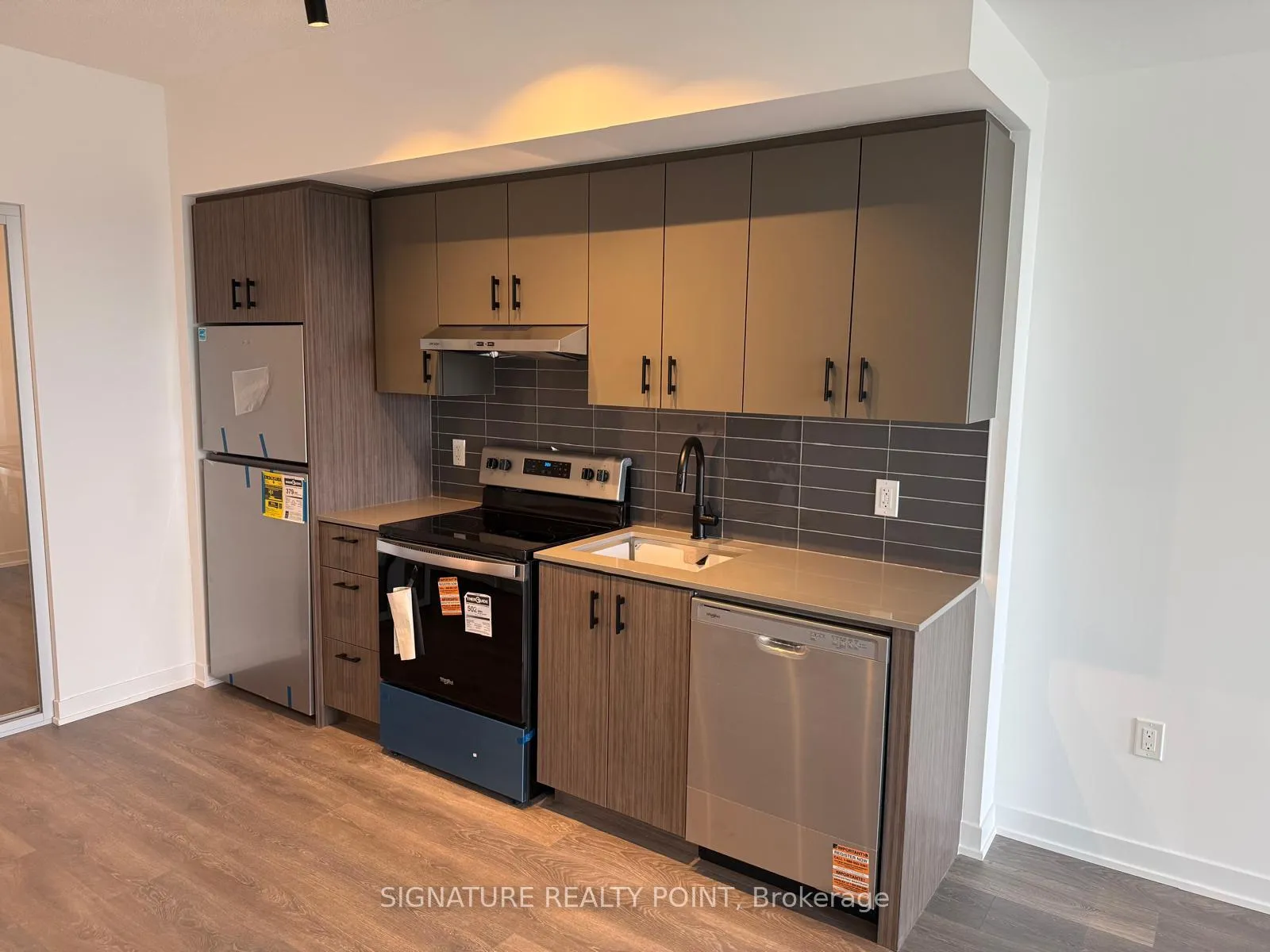 Photo 5 of Unit 217, 4878 Powers Common, Burlington, Alton — HOMEH