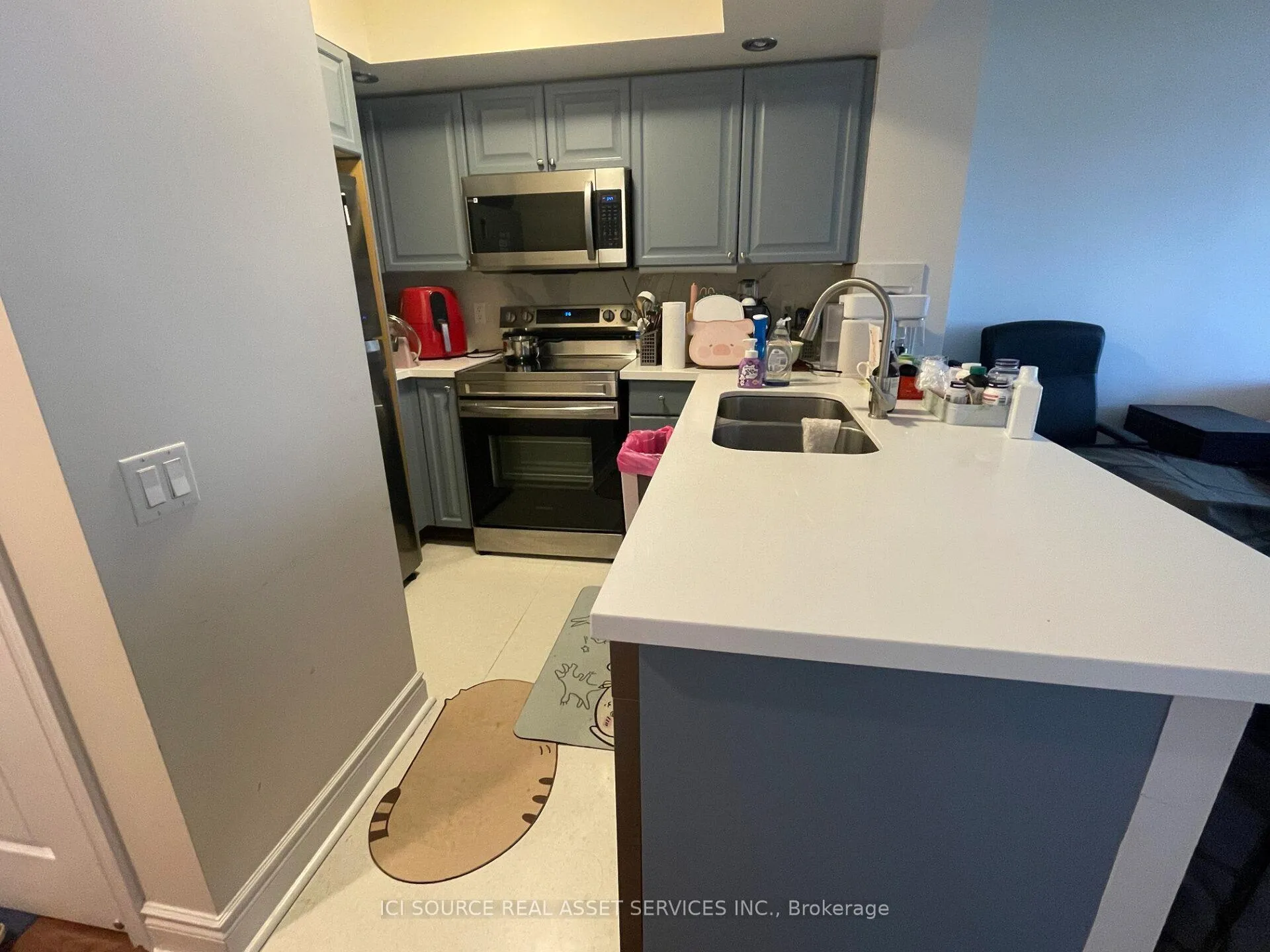 Front of Unit 725, 15 Northtown Way