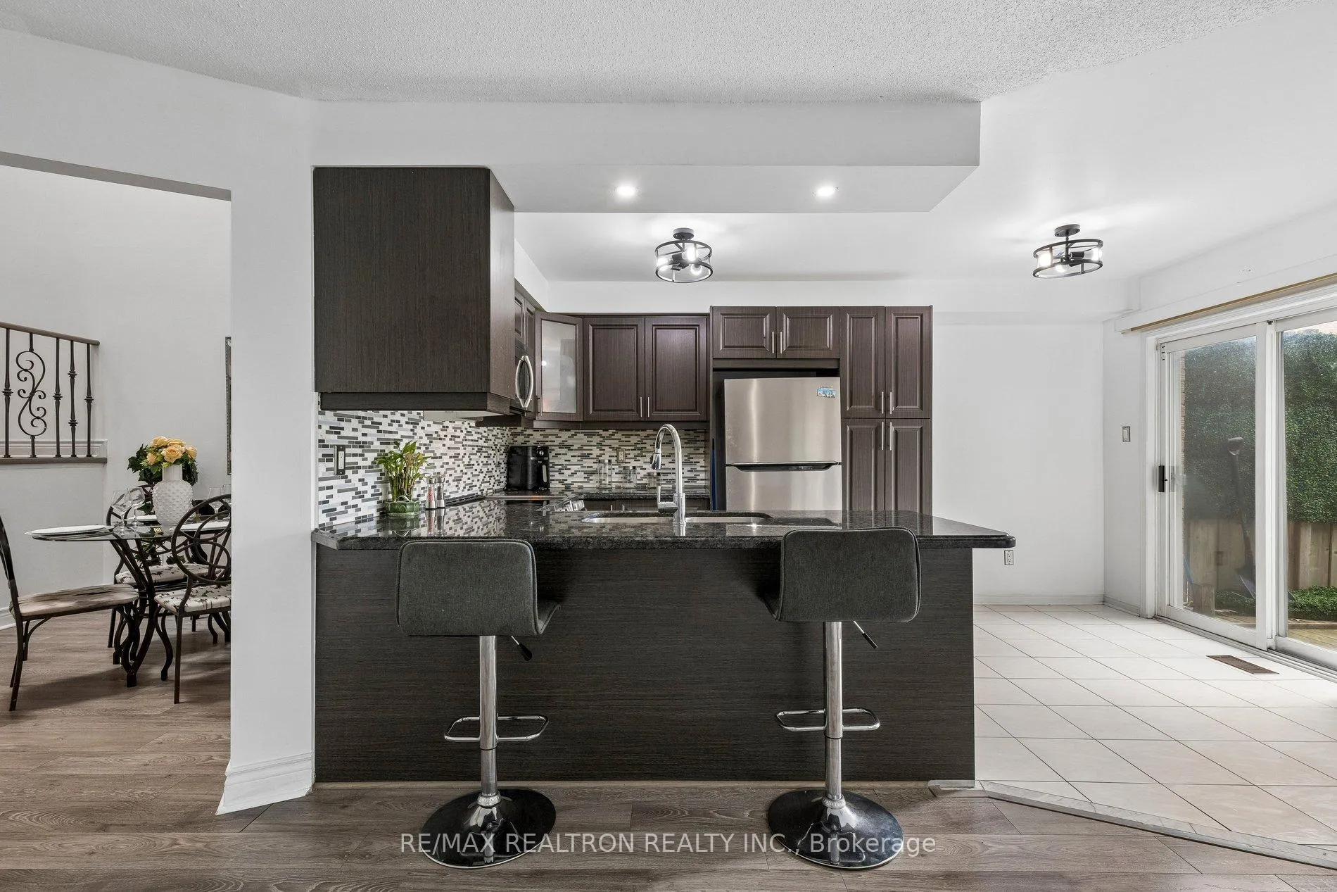 Photo 11 of 34 Tawn Crescent, Ajax, Central — HOMEH
