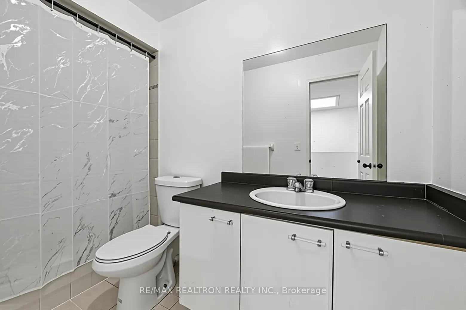 Photo 20 of 34 Tawn Crescent, Ajax, Central — HOMEH