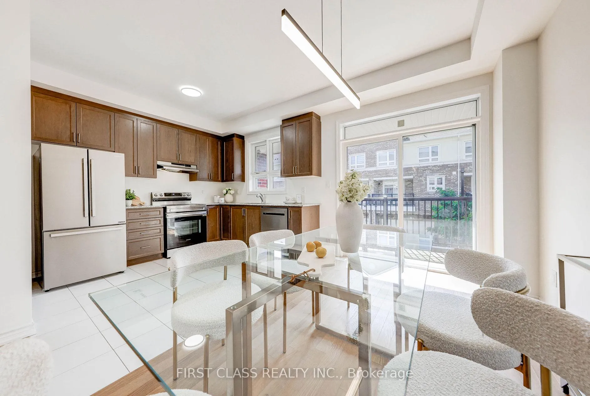 Photo 6 of 22 Massachusetts Lane, Markham, Wismer — HOMEH