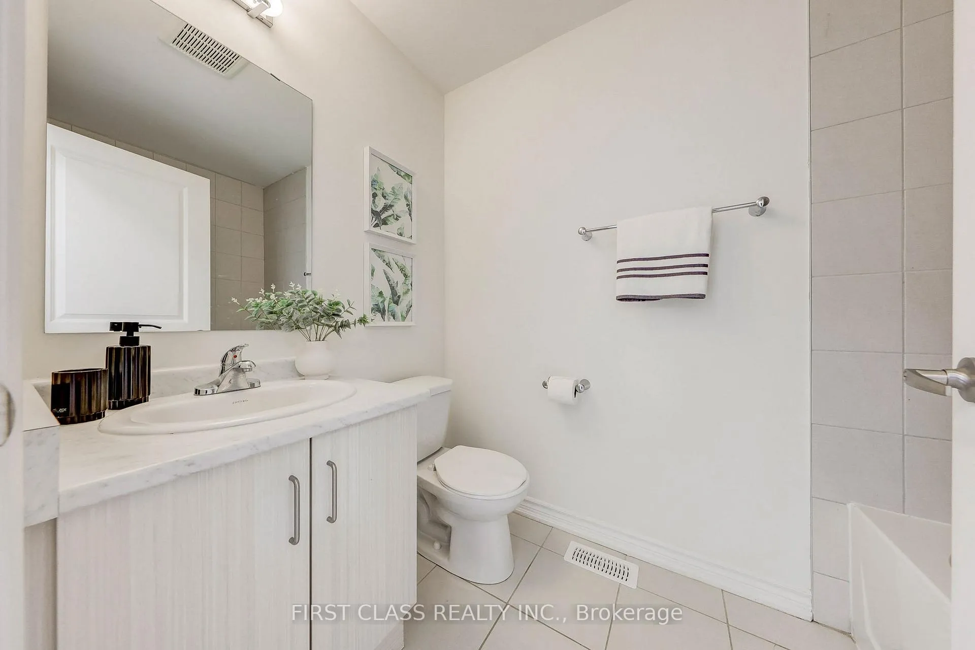 Photo 11 of 22 Massachusetts Lane, Markham, Wismer — HOMEH