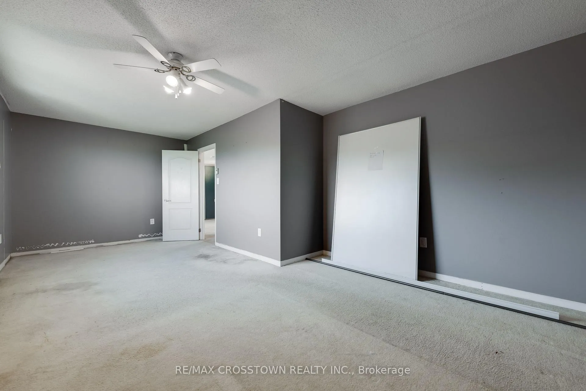 Photo 40 of Unit 303, 1 Quail Crescent, Barrie, Ardagh — HOMEH