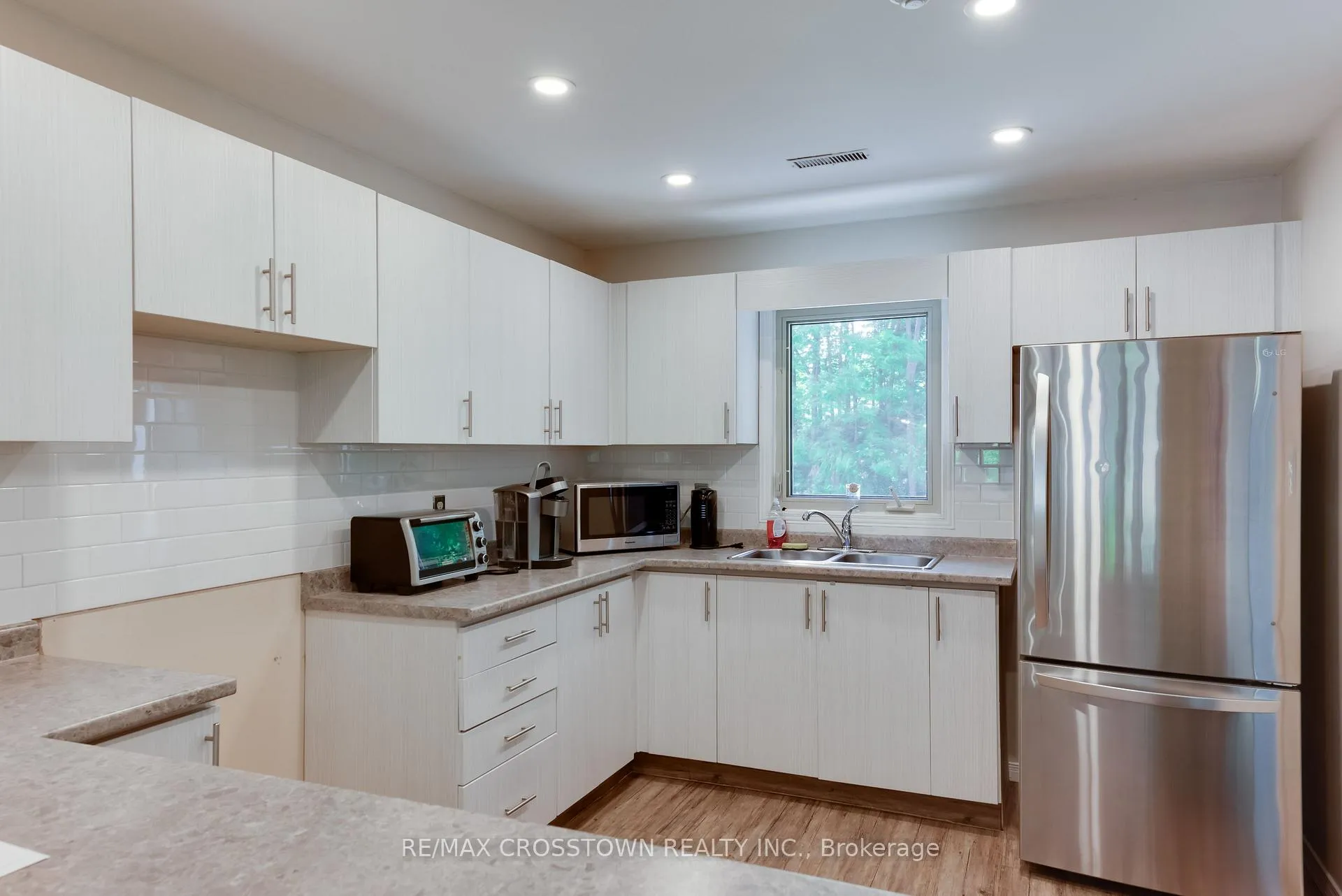Photo 46 of Unit 303, 1 Quail Crescent, Barrie, Ardagh — HOMEH