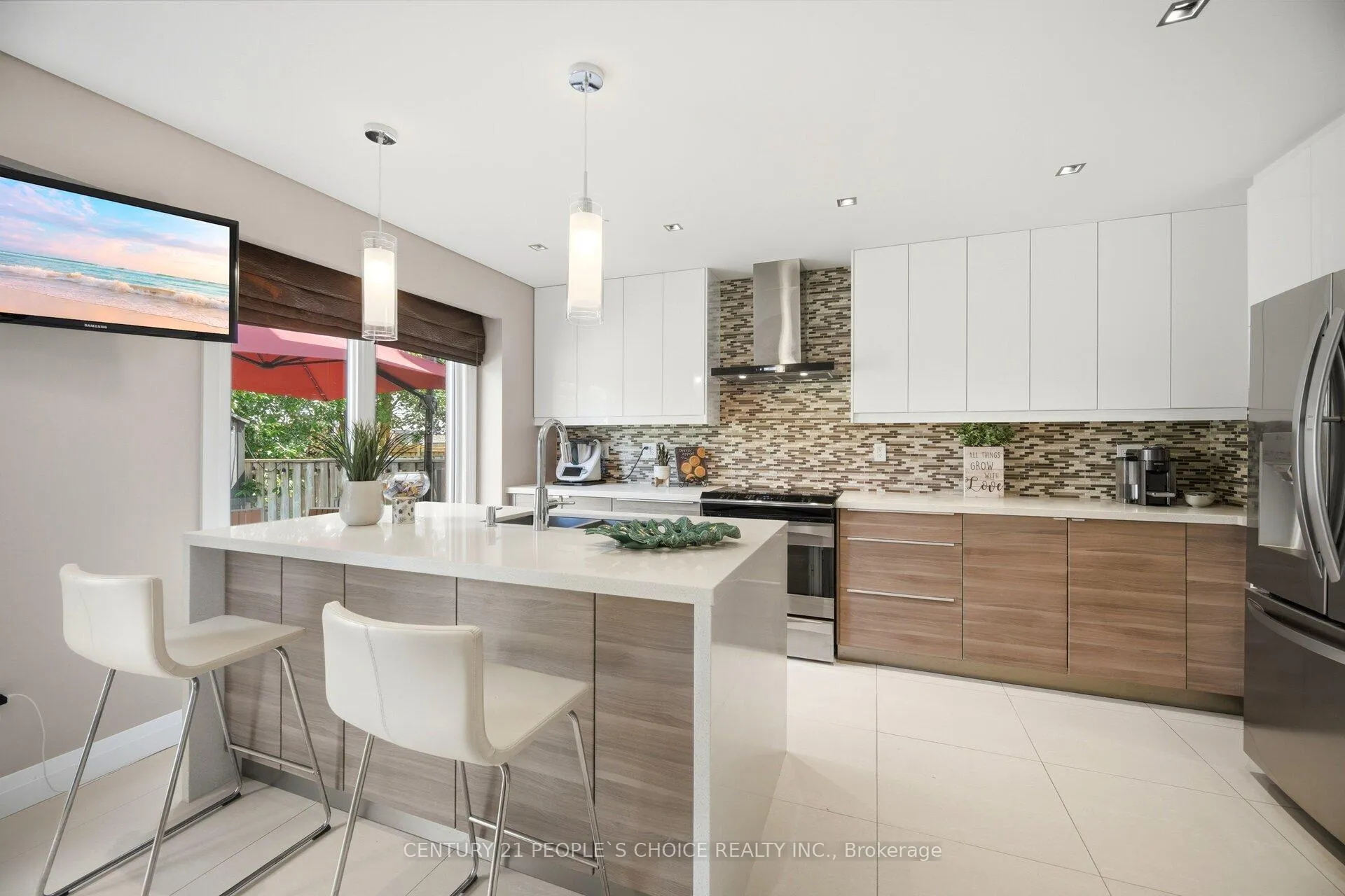 Photo 11 of 29 Oleander Crescent, Brampton, Heart Lake East — HOMEH
