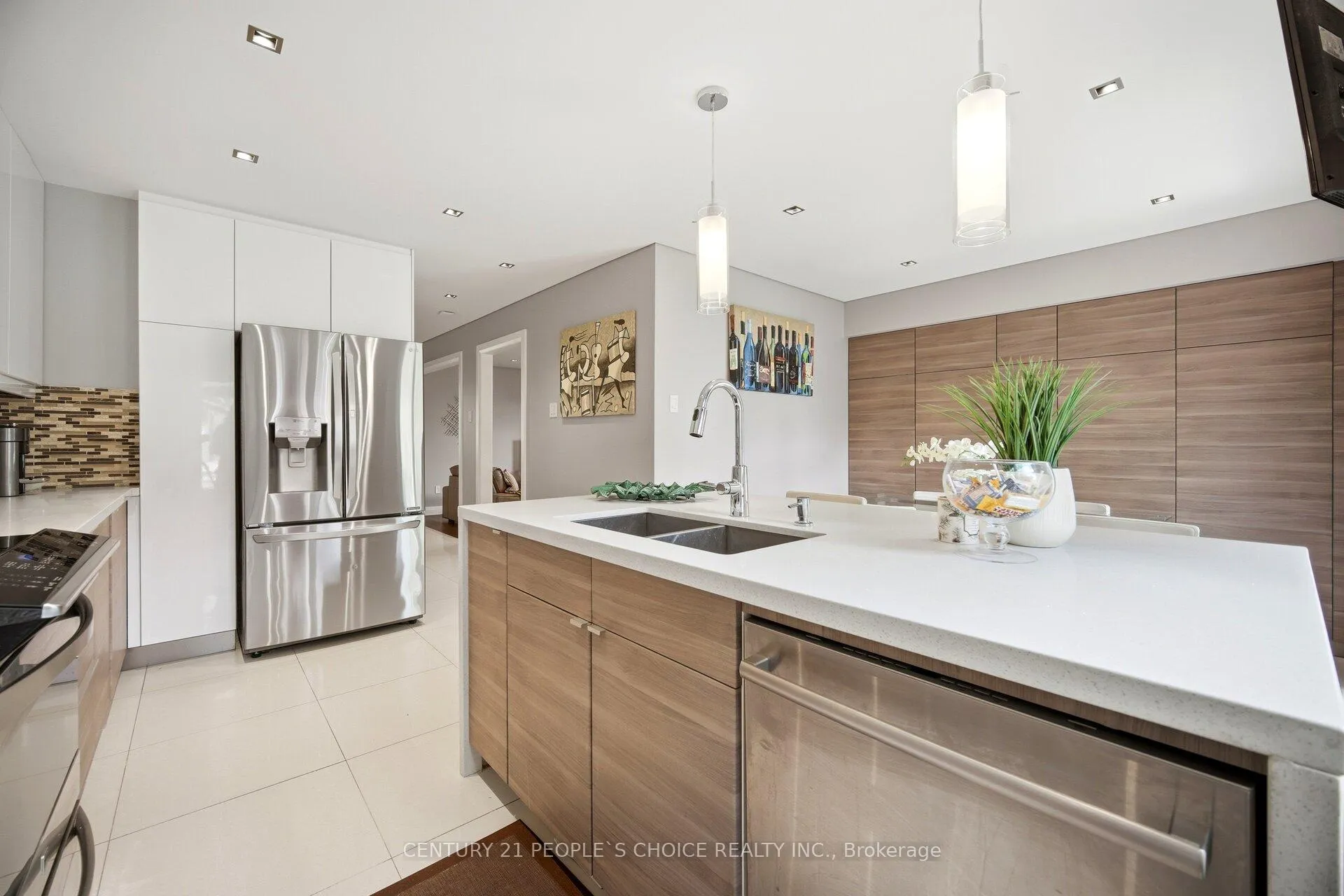 Photo 15 of 29 Oleander Crescent, Brampton, Heart Lake East — HOMEH