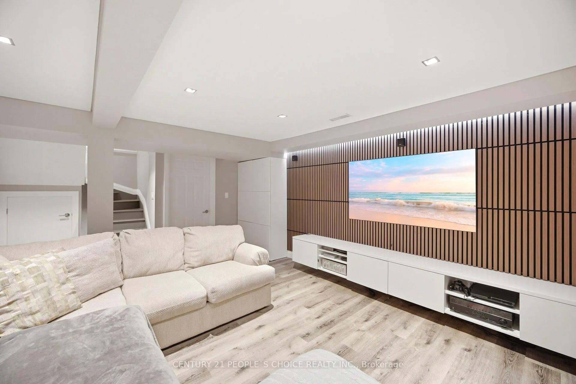 Photo 37 of 29 Oleander Crescent, Brampton, Heart Lake East — HOMEH